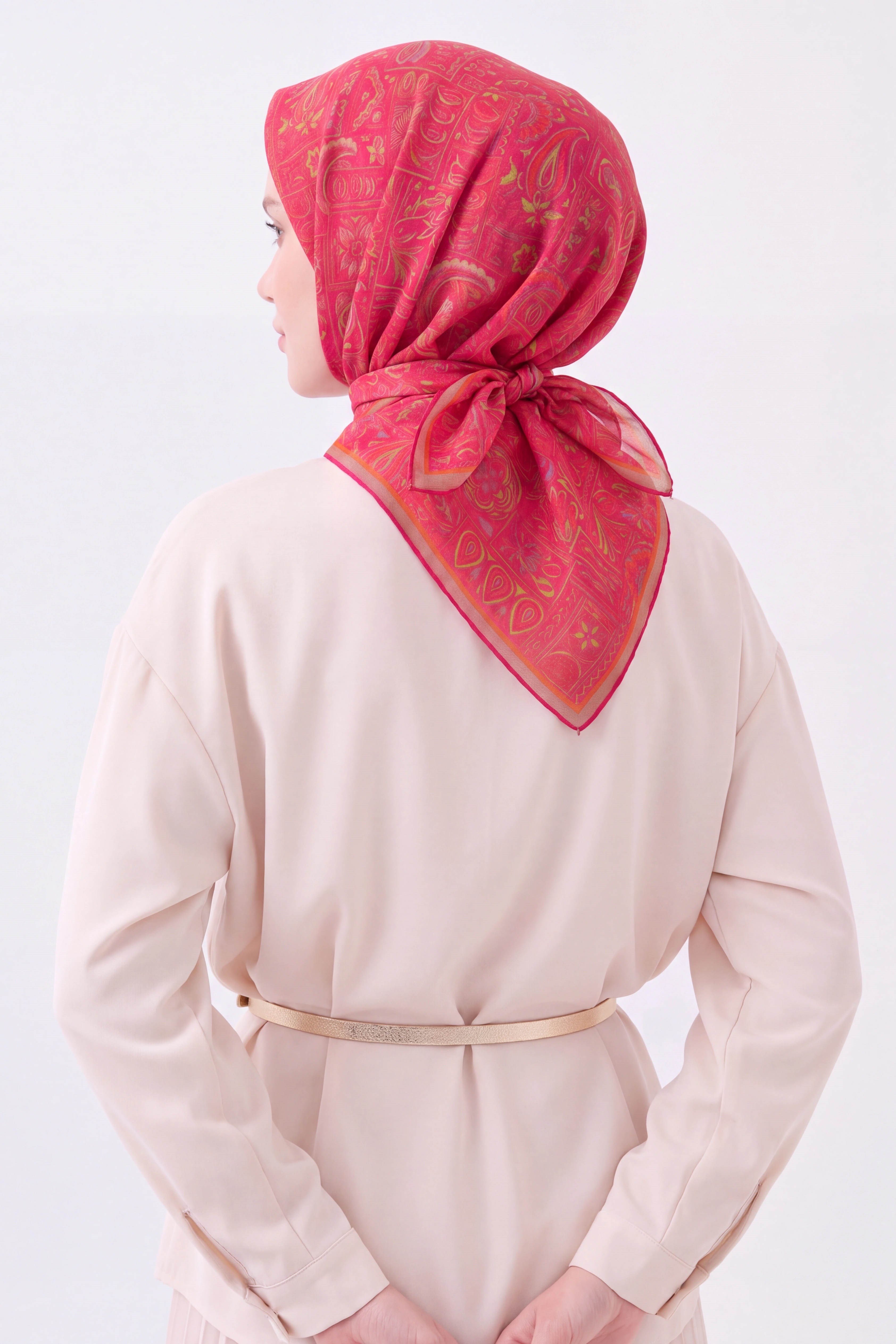 73165-22Soft Eşarp Etnik Fuşya