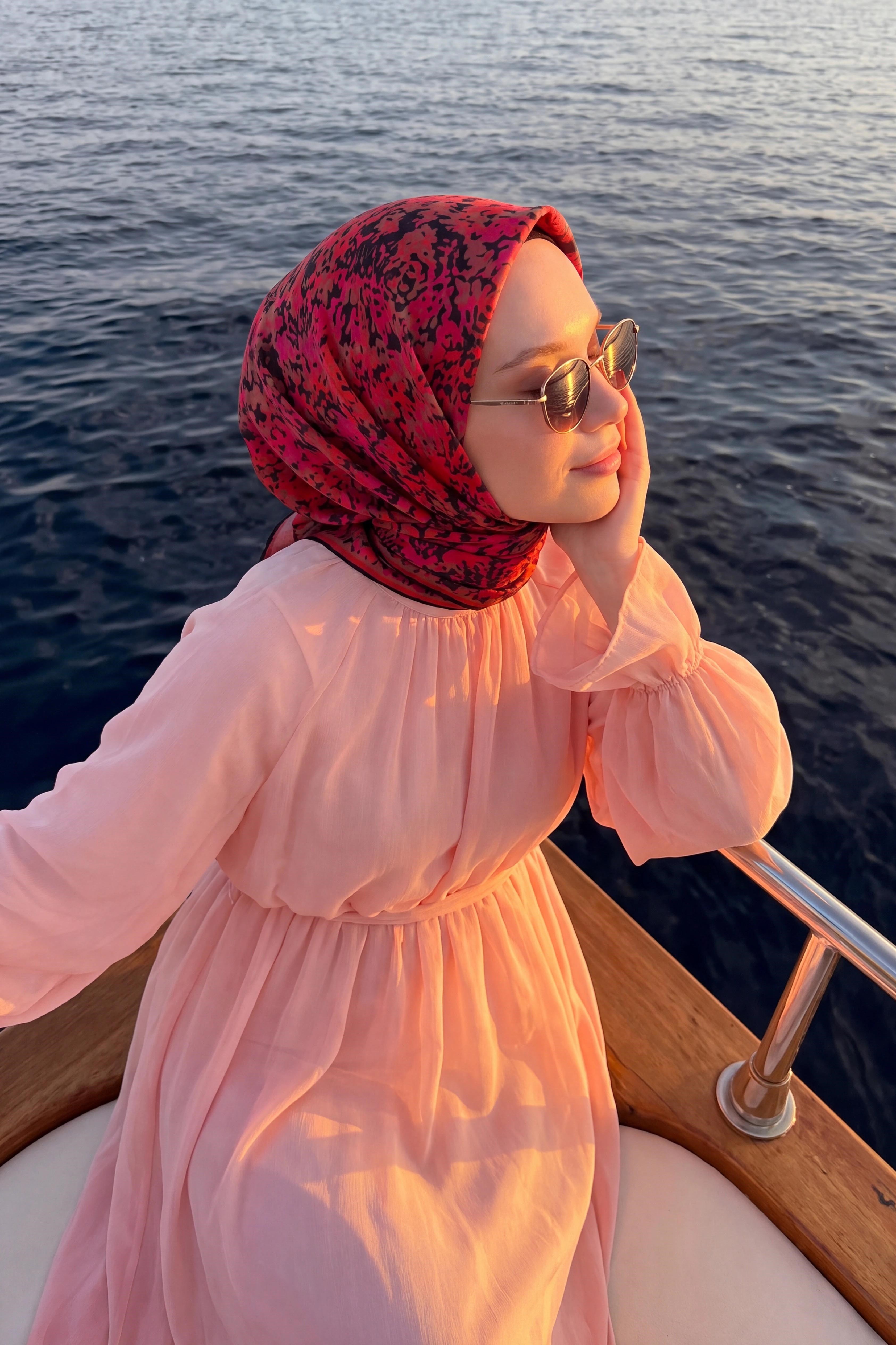 73166-07Soft Eşarp Autumn Bloom Siyah