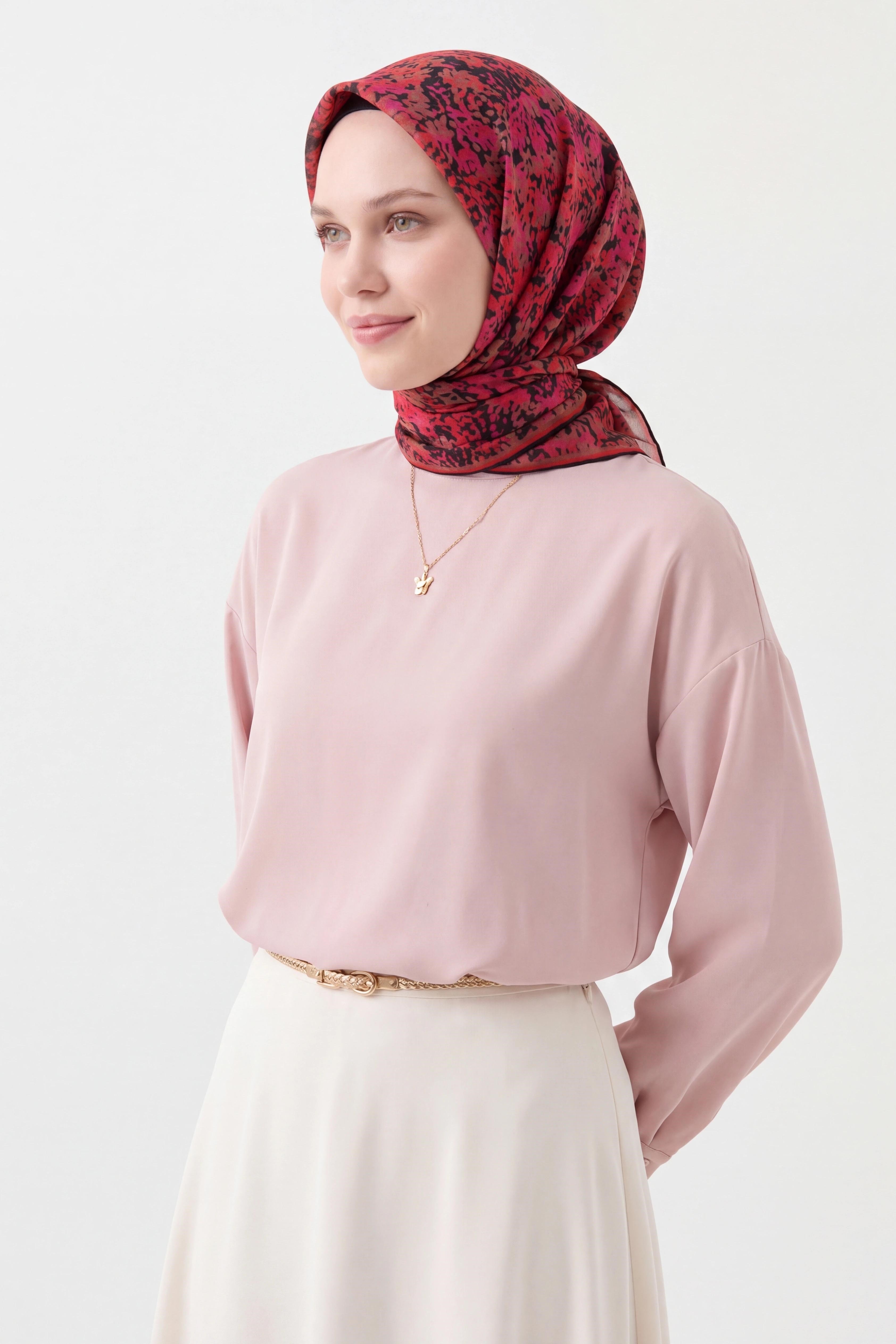 73166-07Soft Eşarp Autumn Bloom Siyah