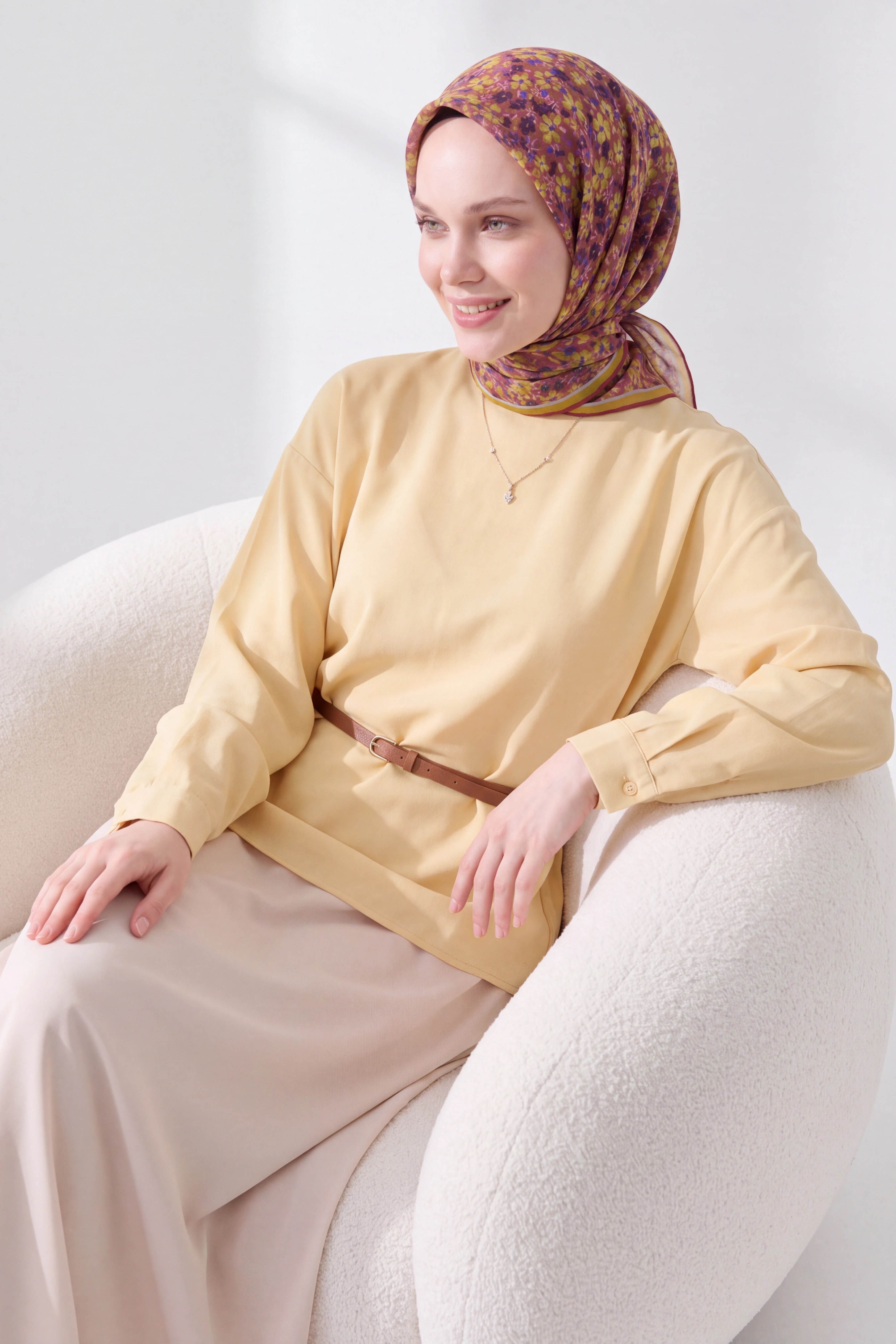 73168-01Soft Eşarp Mini Floral Koyu Gülkurusu