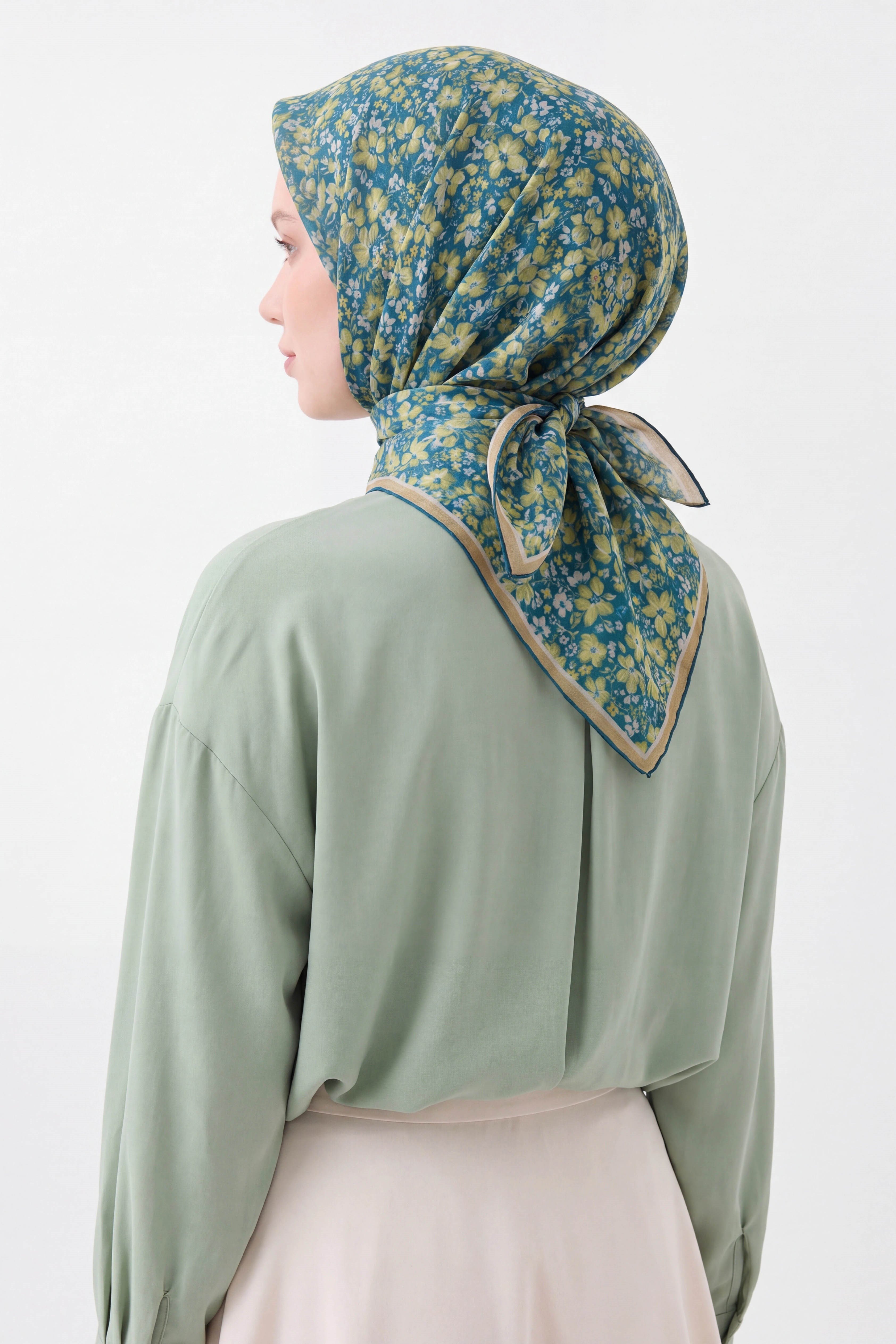 73168-11Soft Eşarp Mini Floral Patina Yeşili