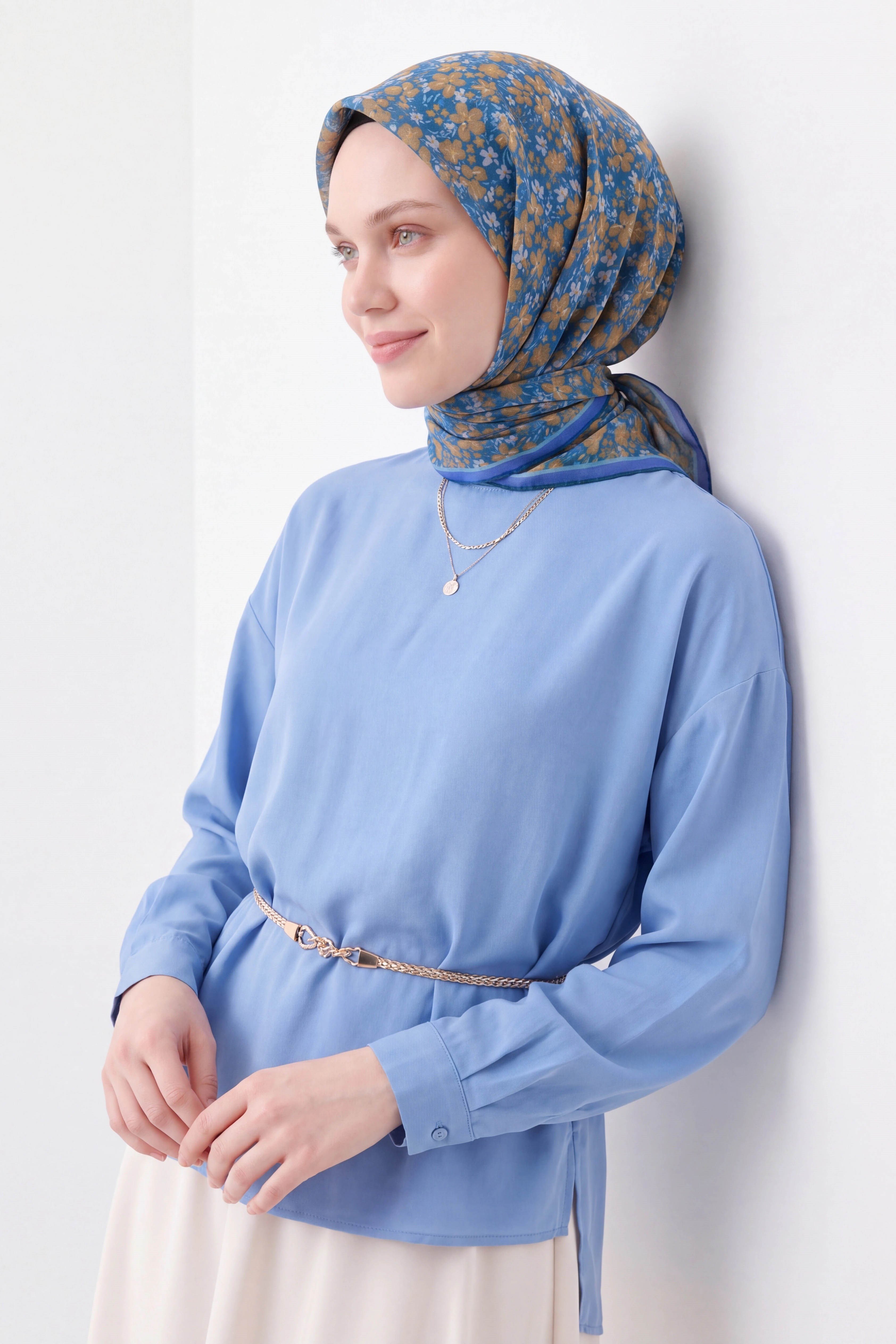 73168-16Soft Eşarp Mini Floral Mavi