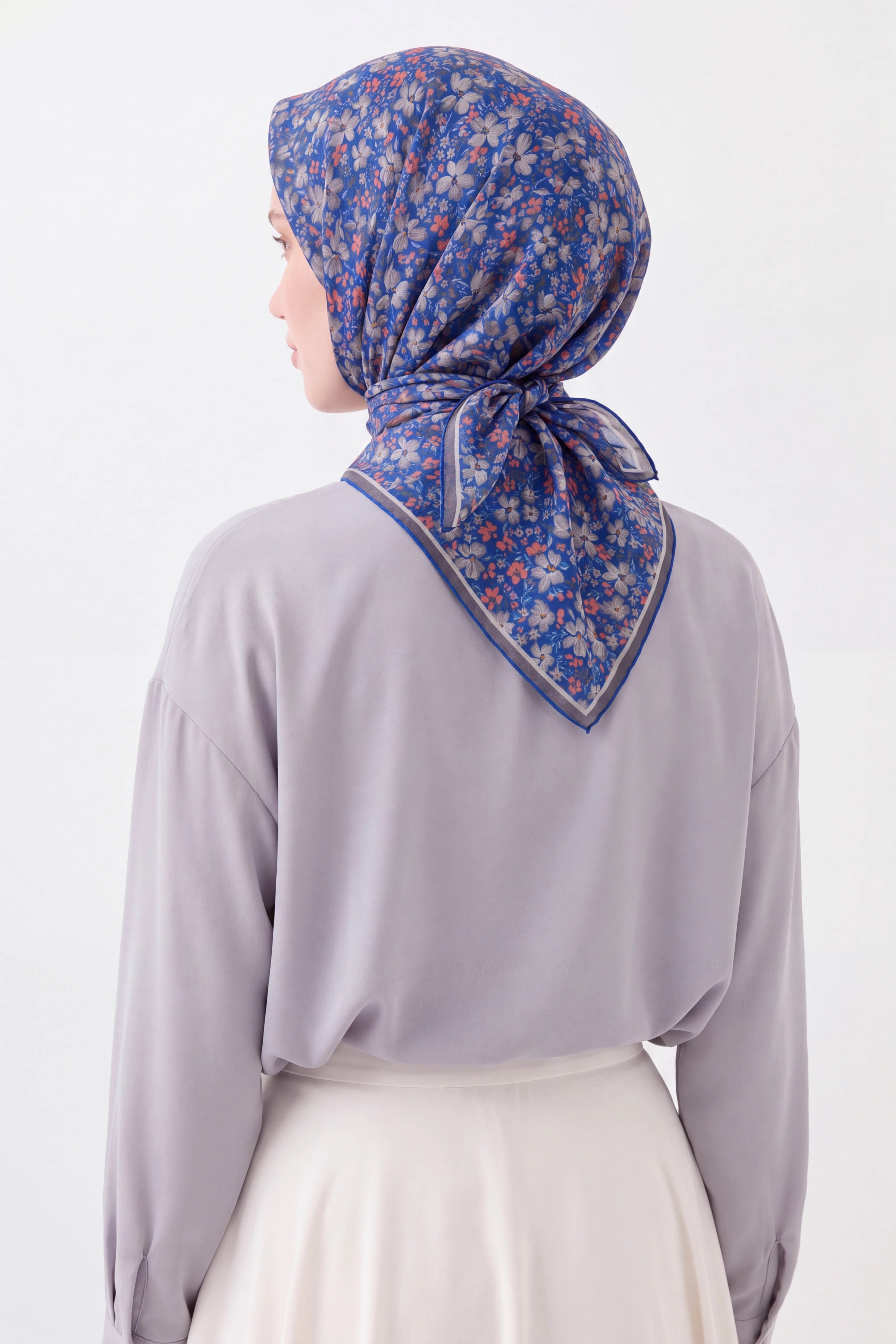 73168-17Soft Eşarp Mini Floral Gece Mavisi