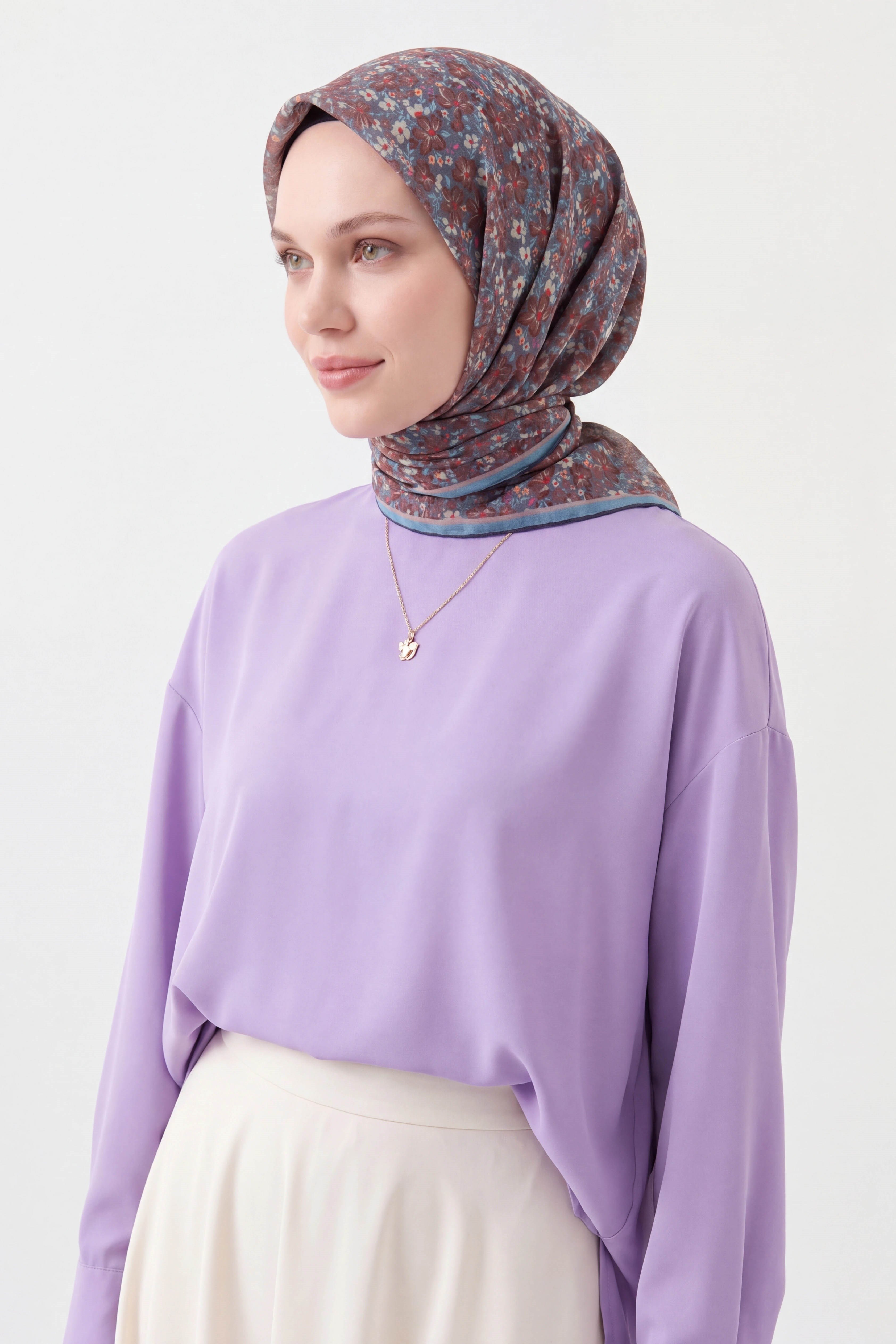 73168-18Soft Eşarp Mini Floral Mavi Gri