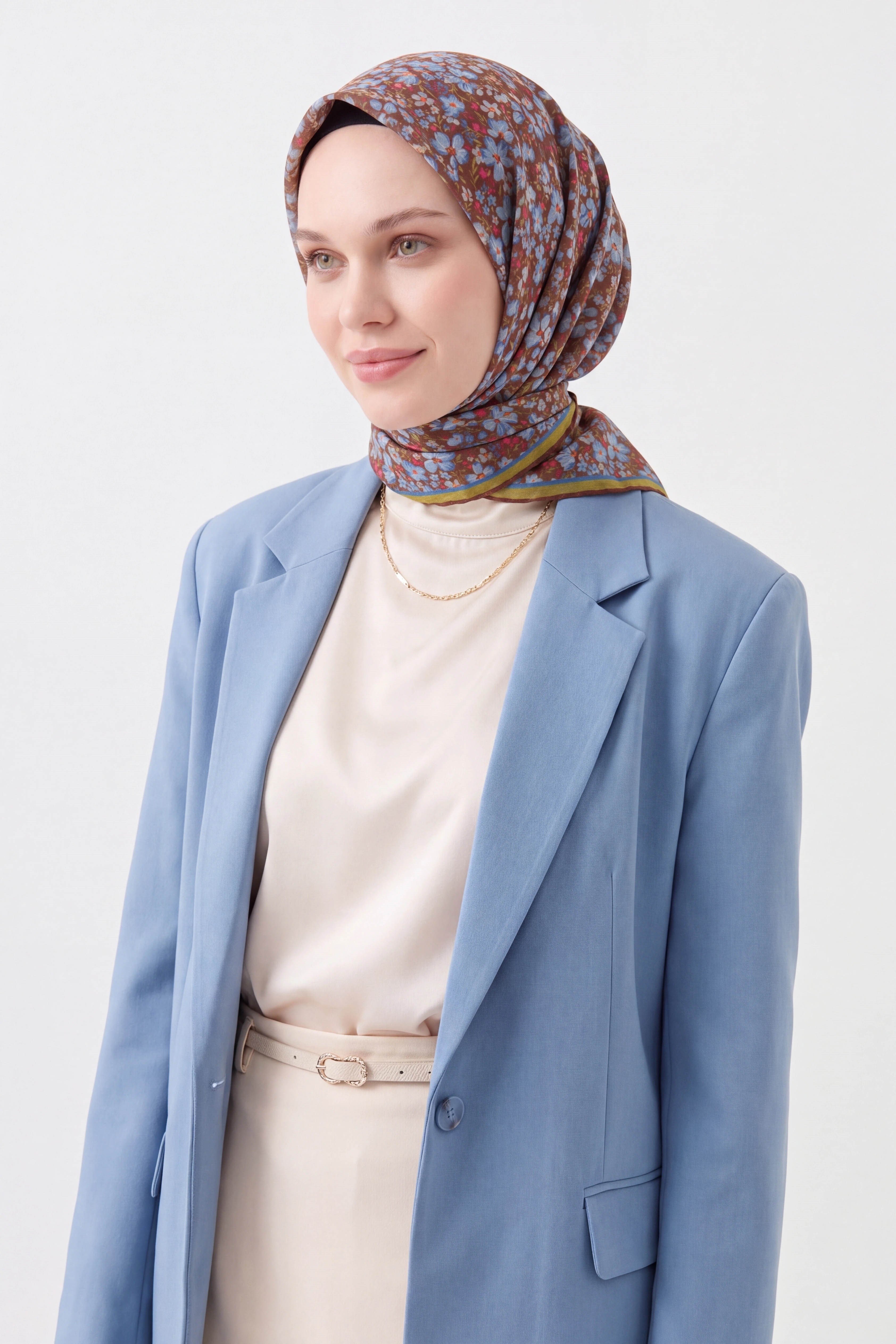 73168-23Soft Eşarp Mini Floral Çikolata Kahve