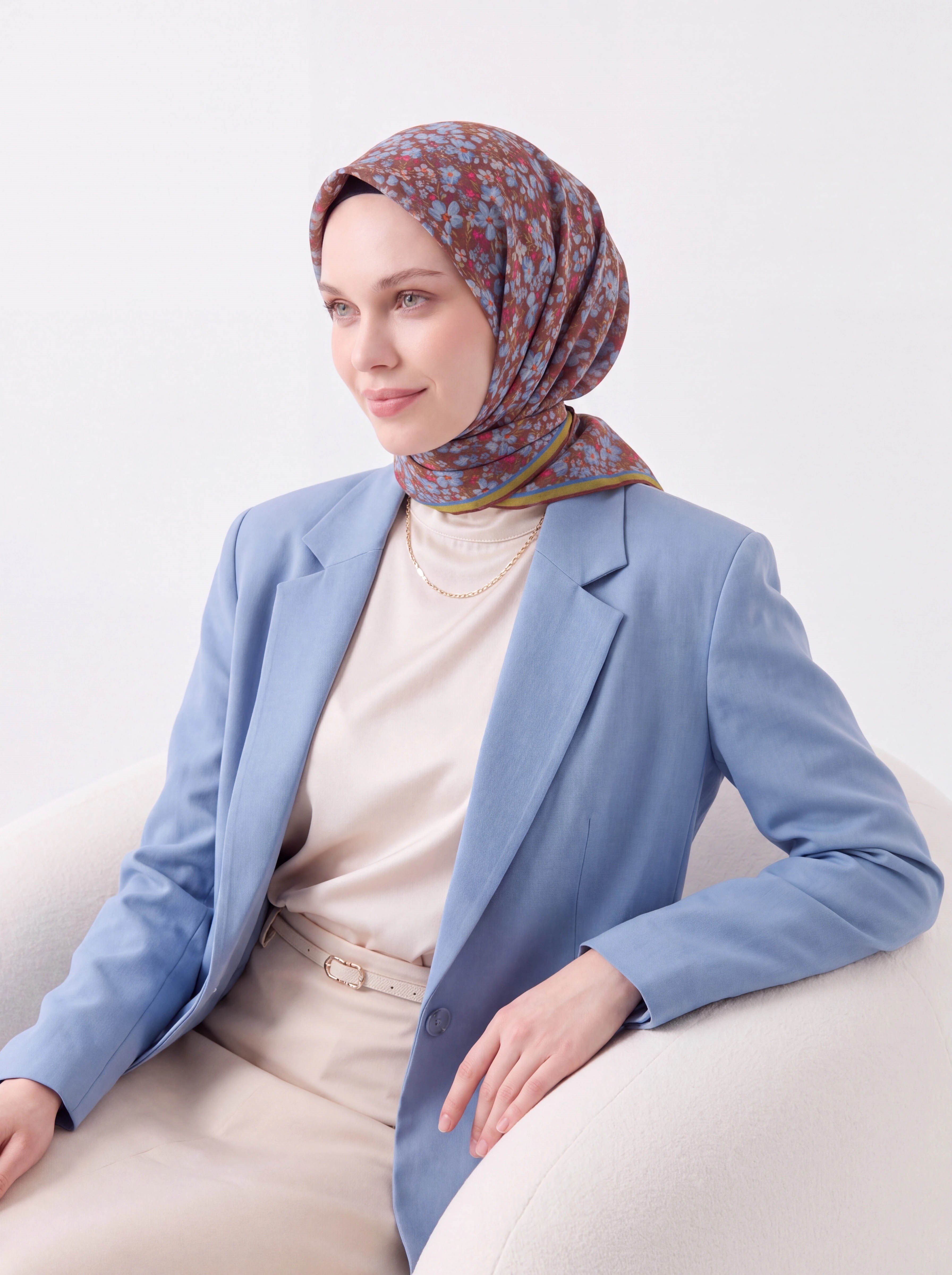 73168-23Soft Eşarp Mini Floral Çikolata Kahve
