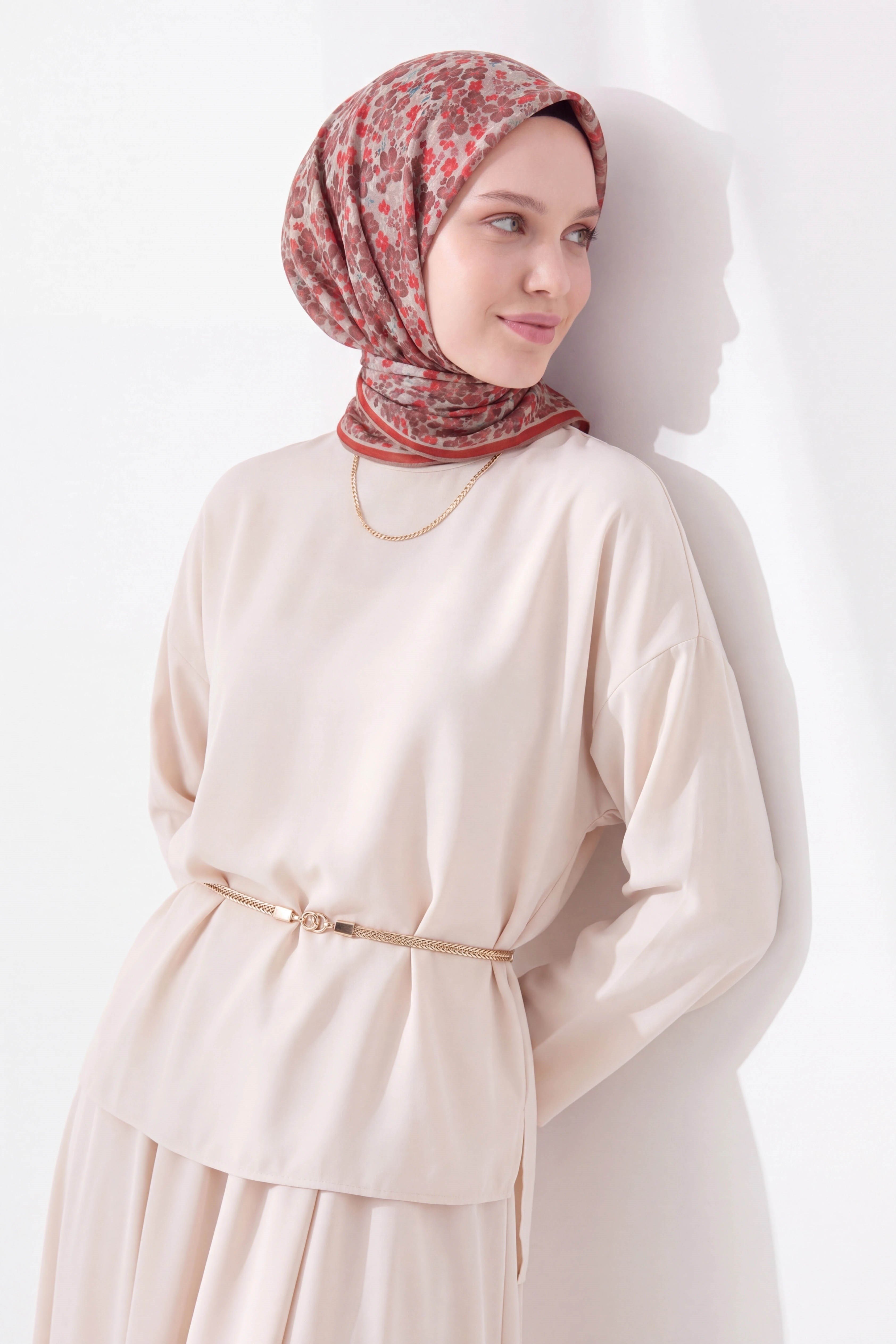 73168-26Soft Eşarp Mini Floral Koyu Kırmızı