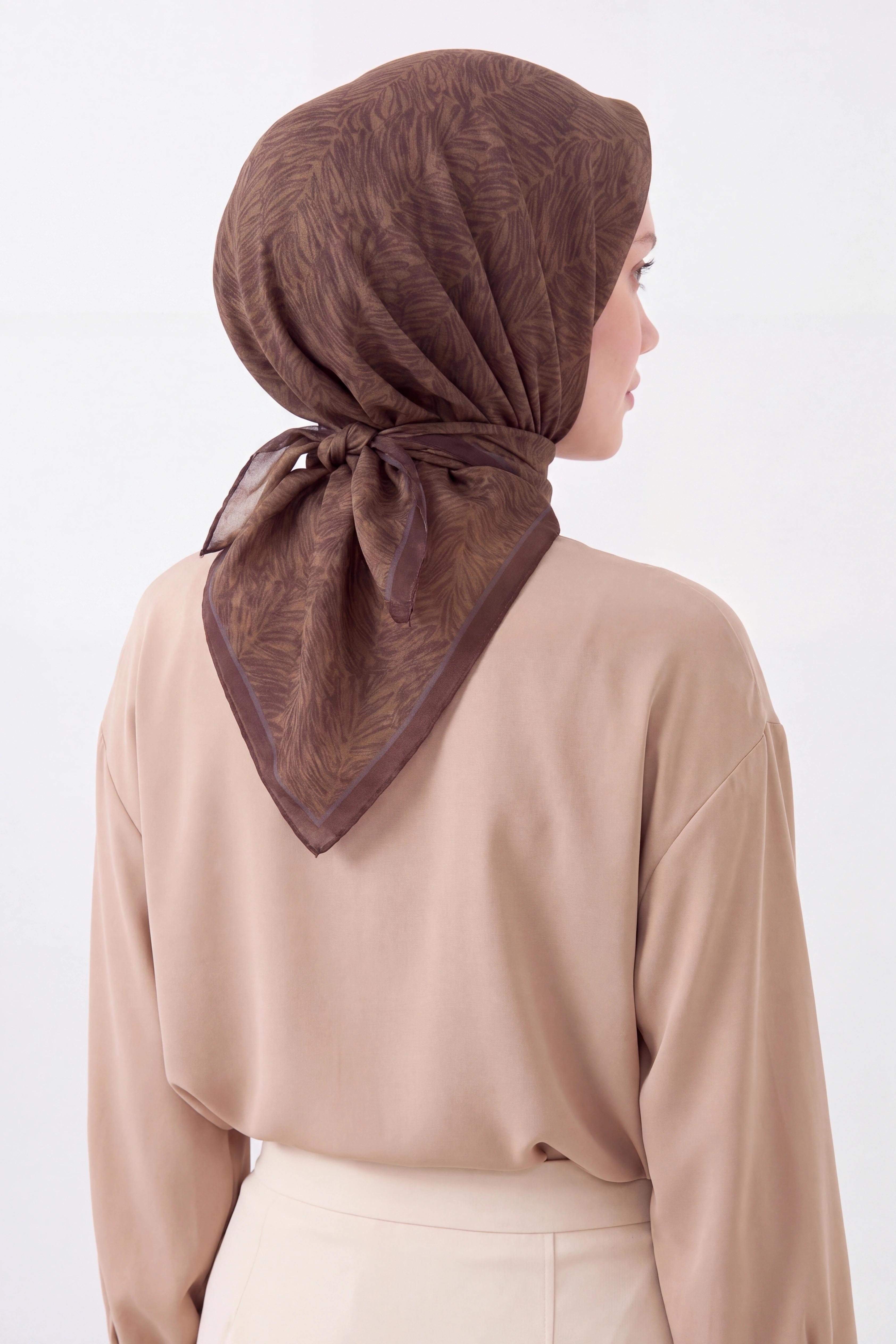 73169-03Soft Eşarp Petra Yeşil Kahve