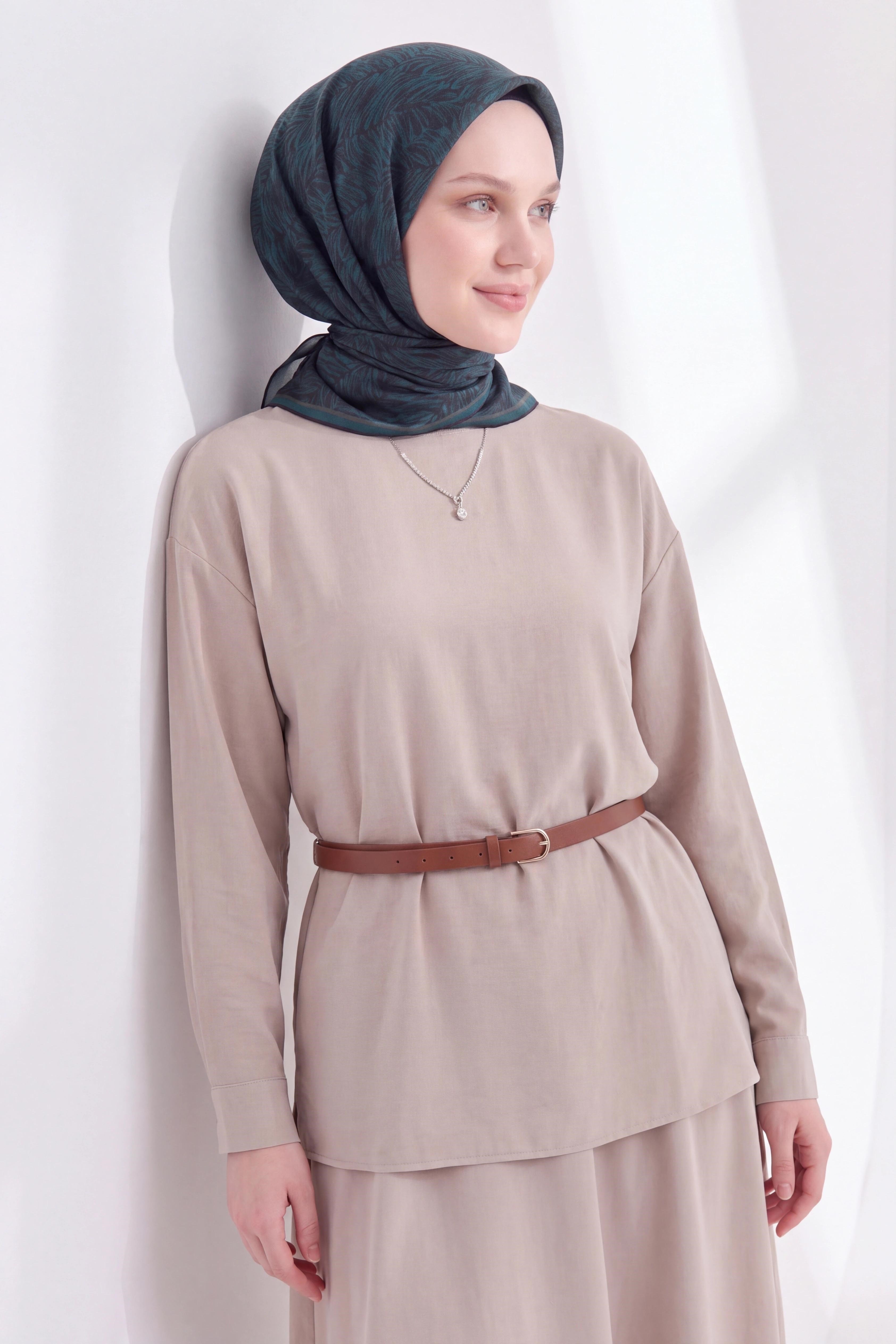73169-06Soft Eşarp Petra Petrol Mavisi