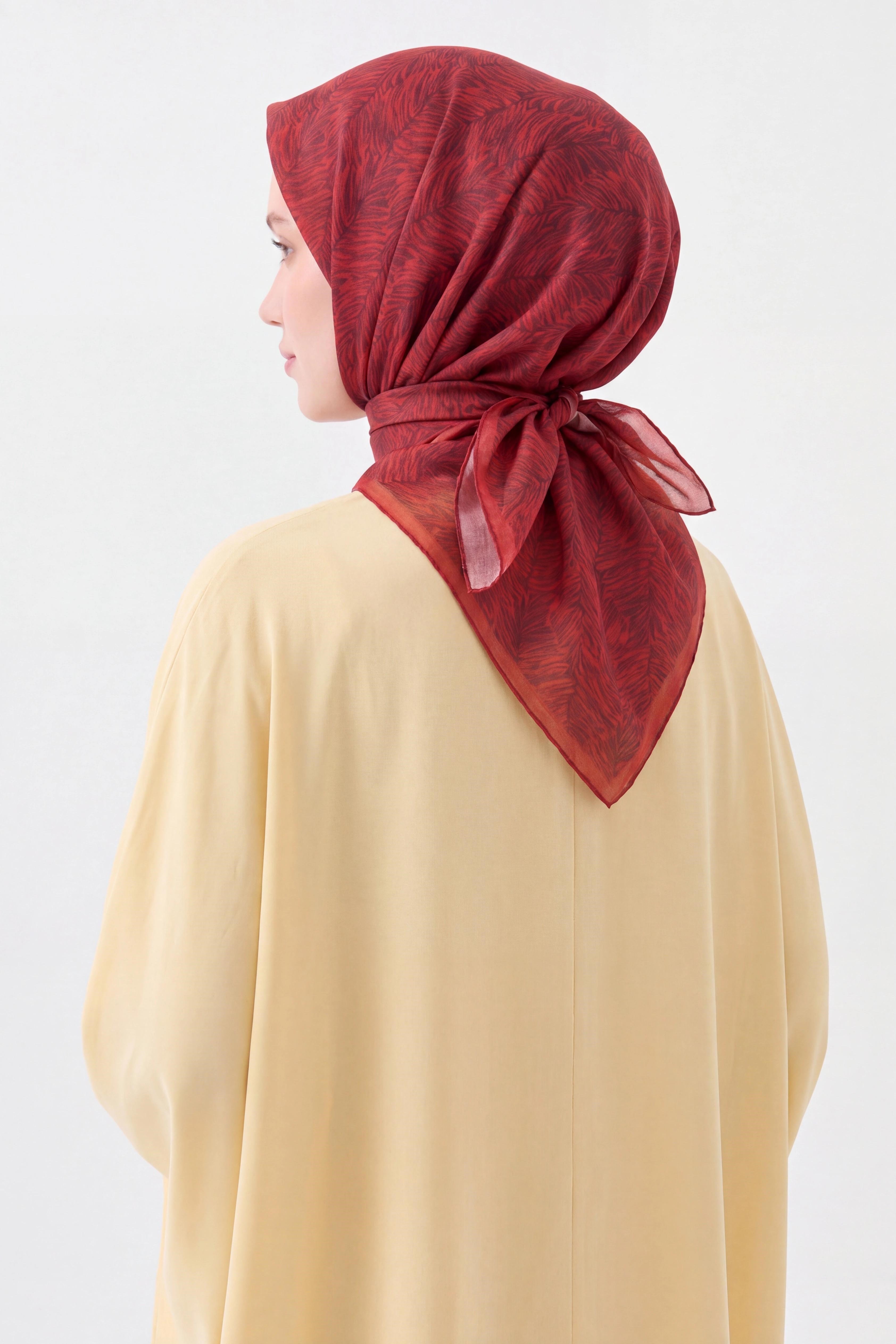 73169-20Soft Eşarp Petra Kırmızı