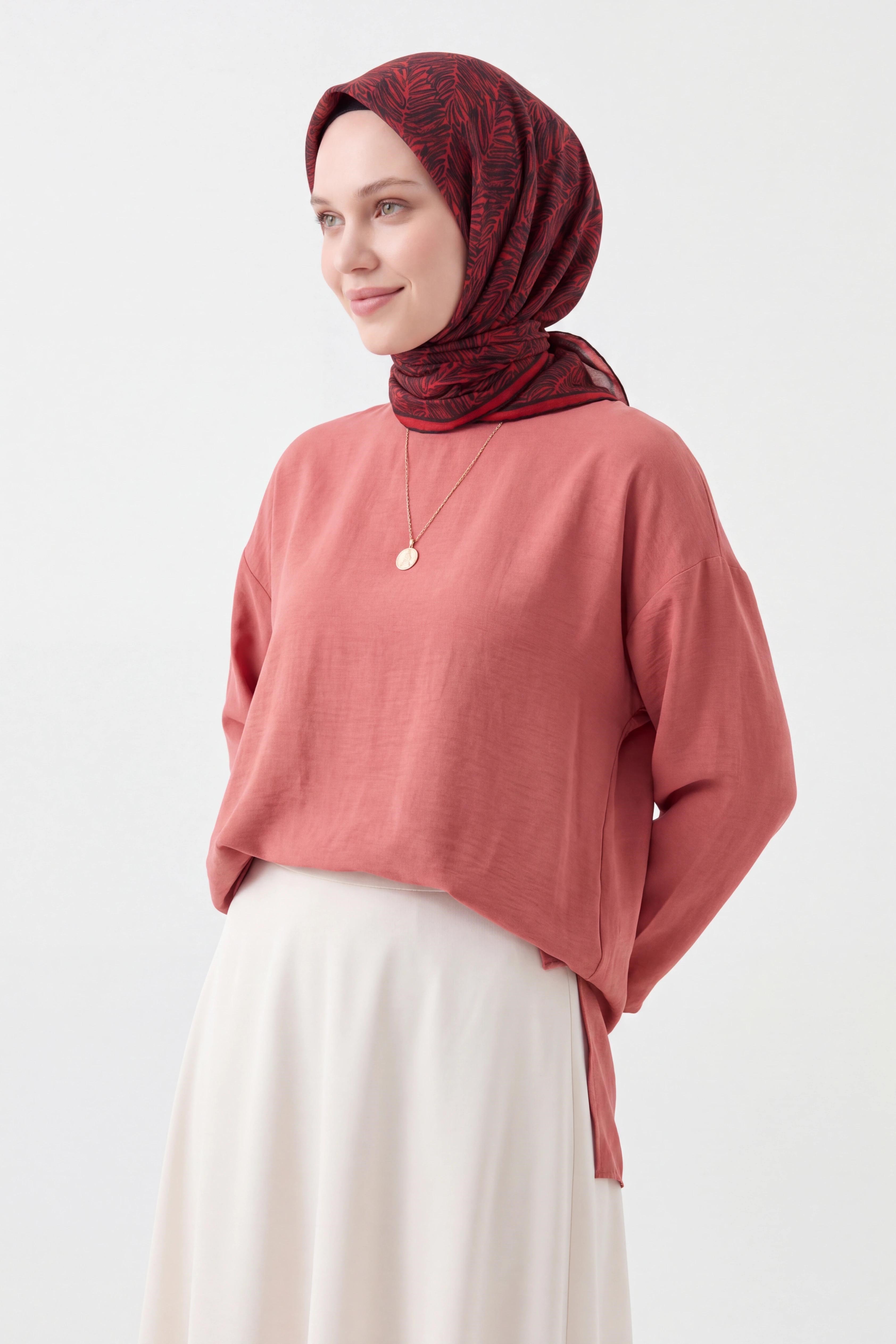 73169-25Soft Eşarp Petra Kırmızı
