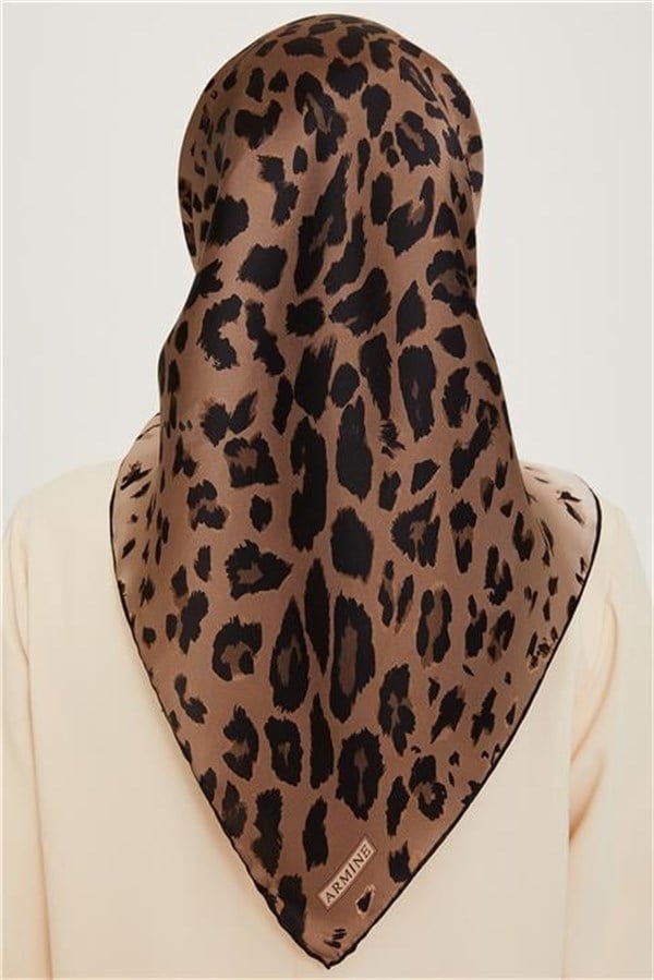 Armine Leopar Desenli Twill Saf İpek Eşarp 9249D 03