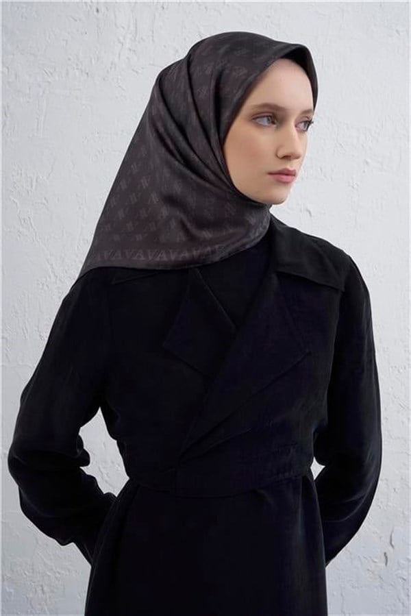 Armine Monogram Desenli Saf İpek Twill Eşarp 9412D 01