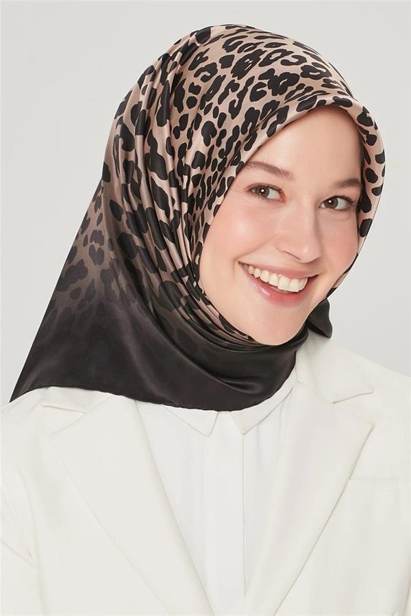 Armine Nostalji Serisi Sura İpek Eşarp 8550-44