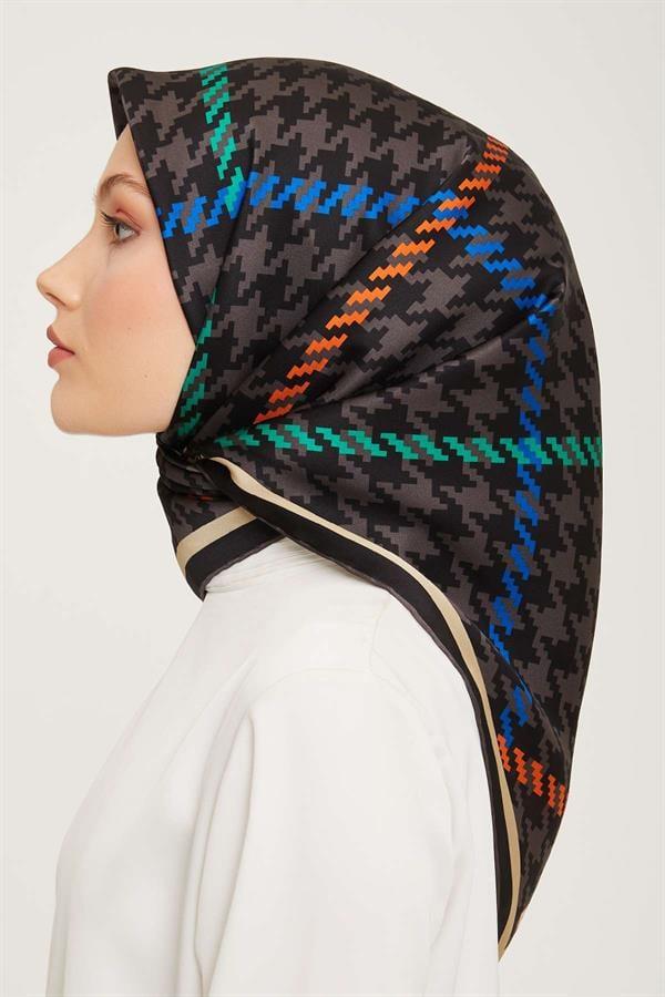 Armine Nostalji Serisi Sura İpek Eşarp 9000-50