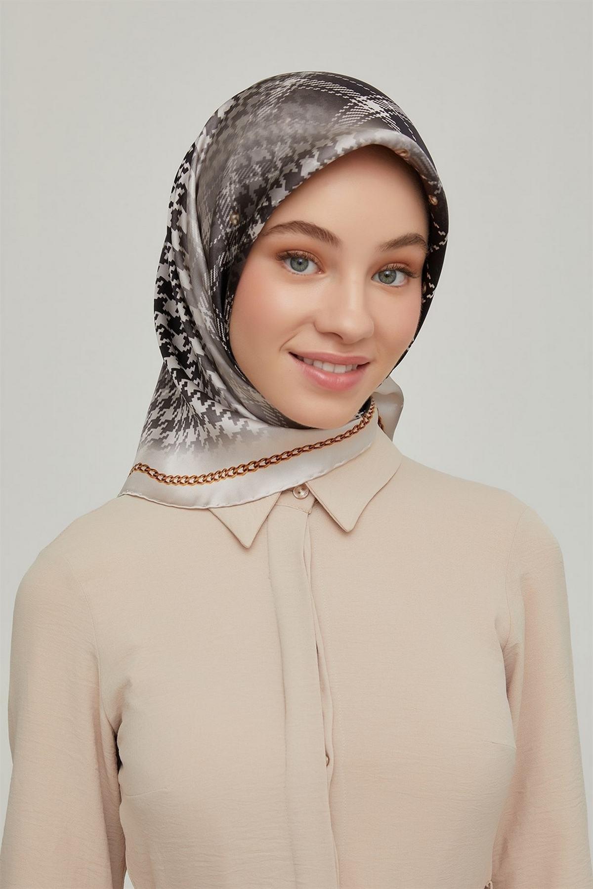 Armine Nostalji Serisi Twill İpek Eşarp 8612D-04