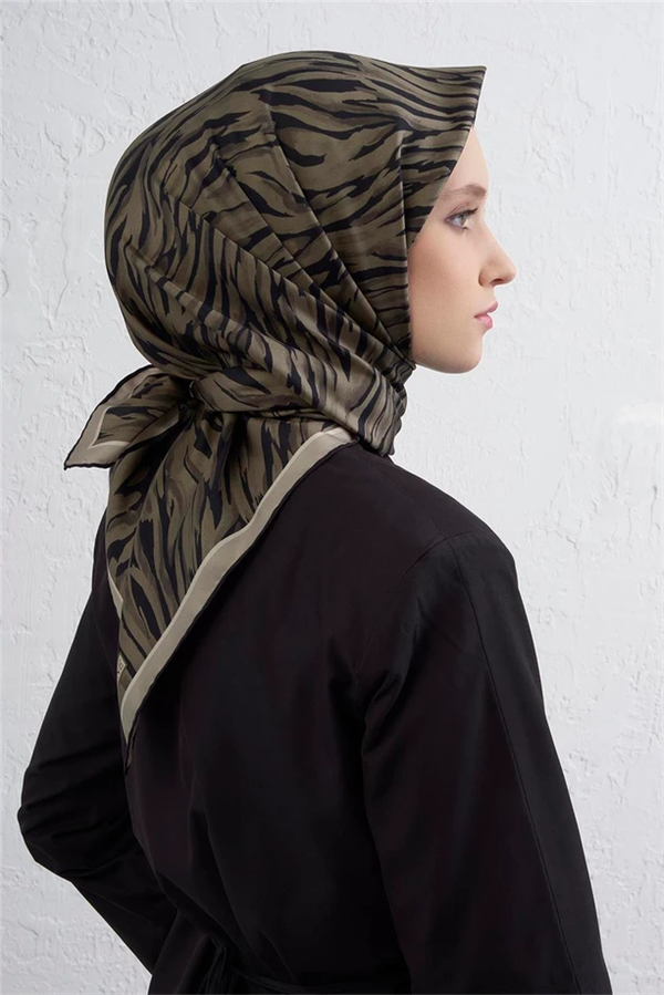Armine Sura İpek Eşarp 9435-40