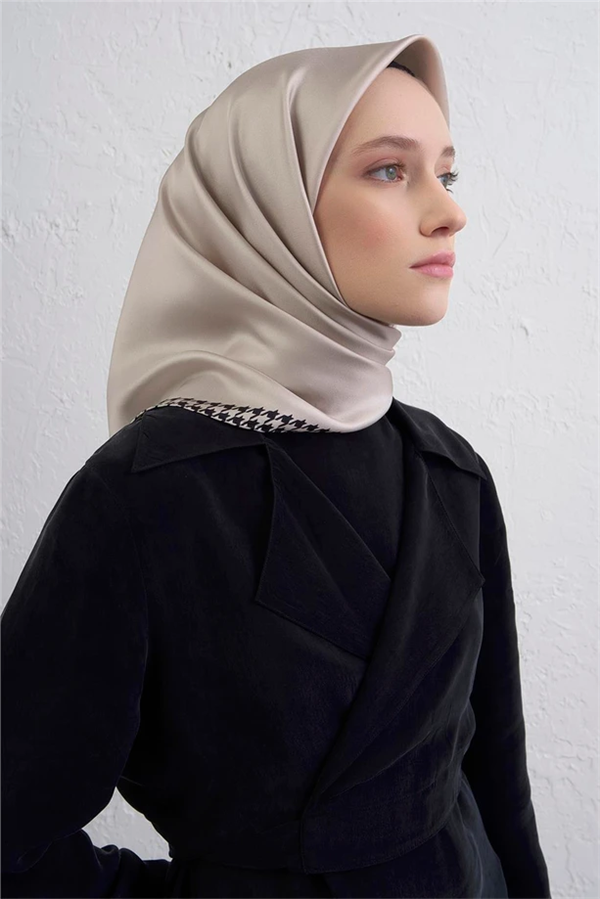 Armine Sura İpek Eşarp 9443-01
