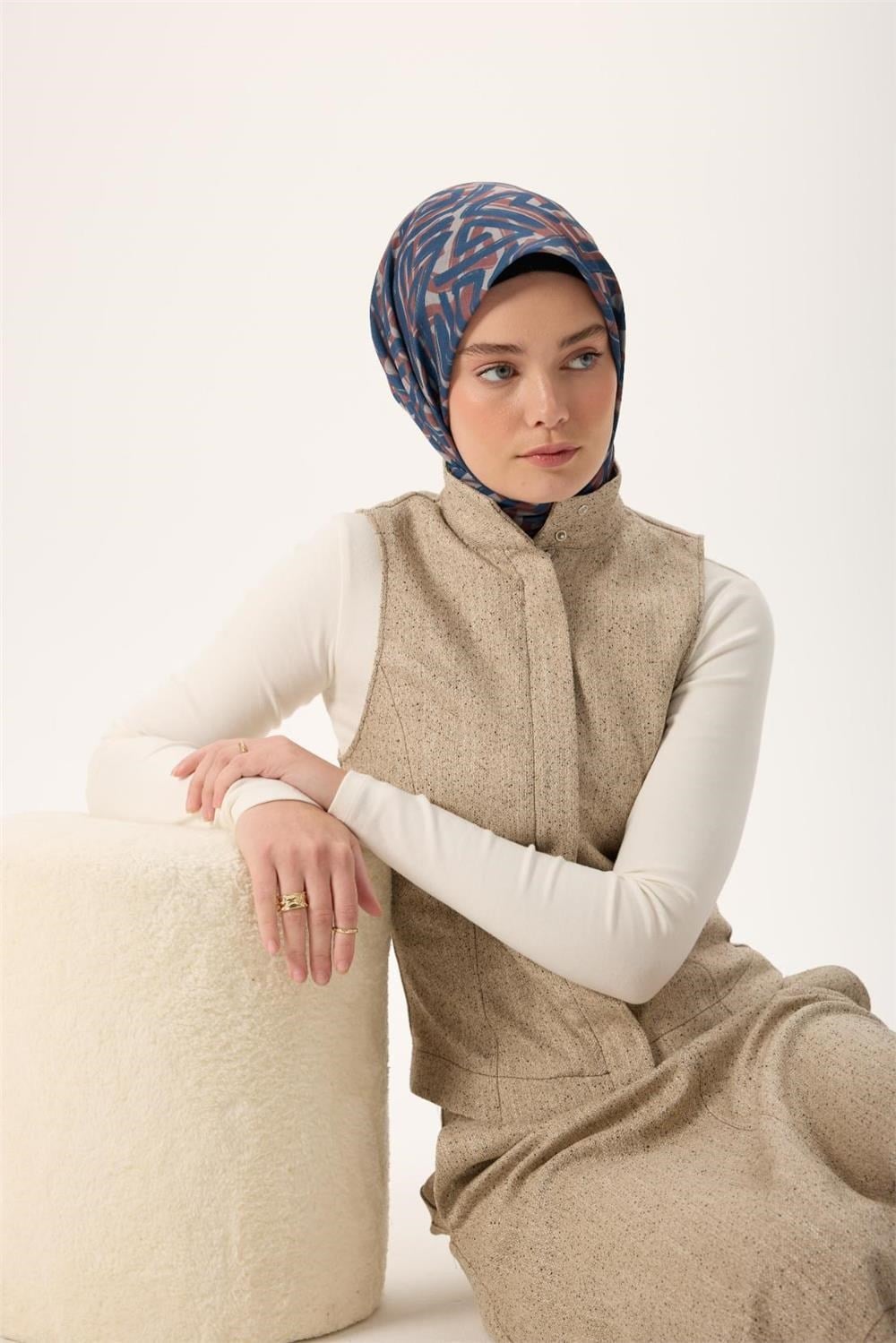 İnce Pamuk Soft Eşarp Vizon Lacivert Desenli Nefes Alan 90X90