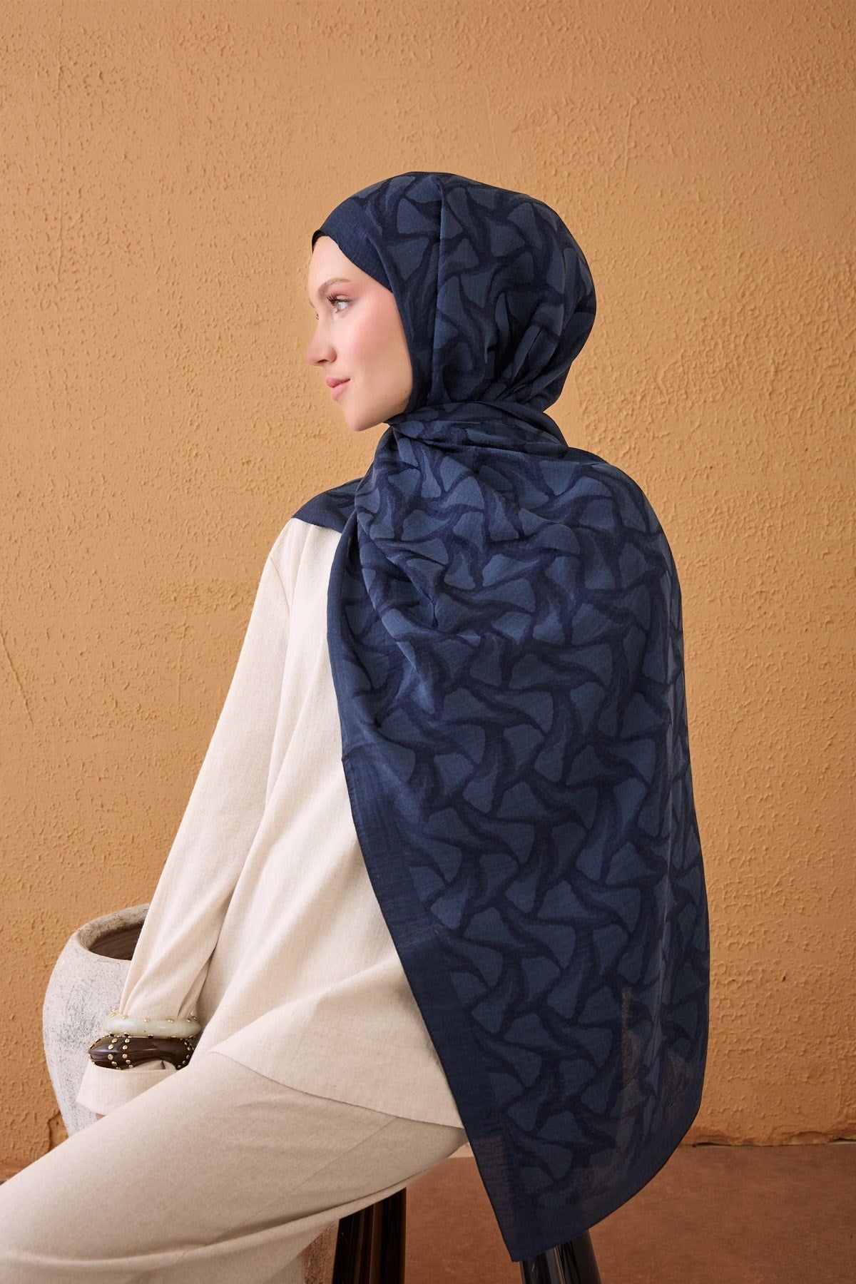 Naia Pamuk Şal Aris Gece Mavisi