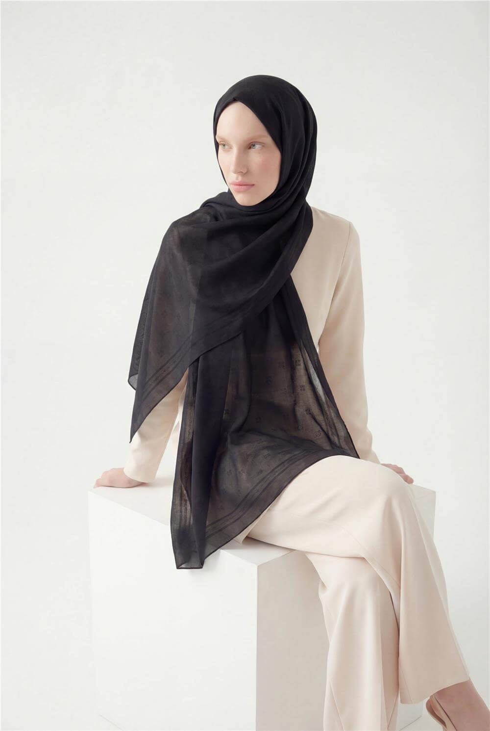 Pamuk Polyester Liva Şal Siyah Nefes Alan Dokulu 90X200