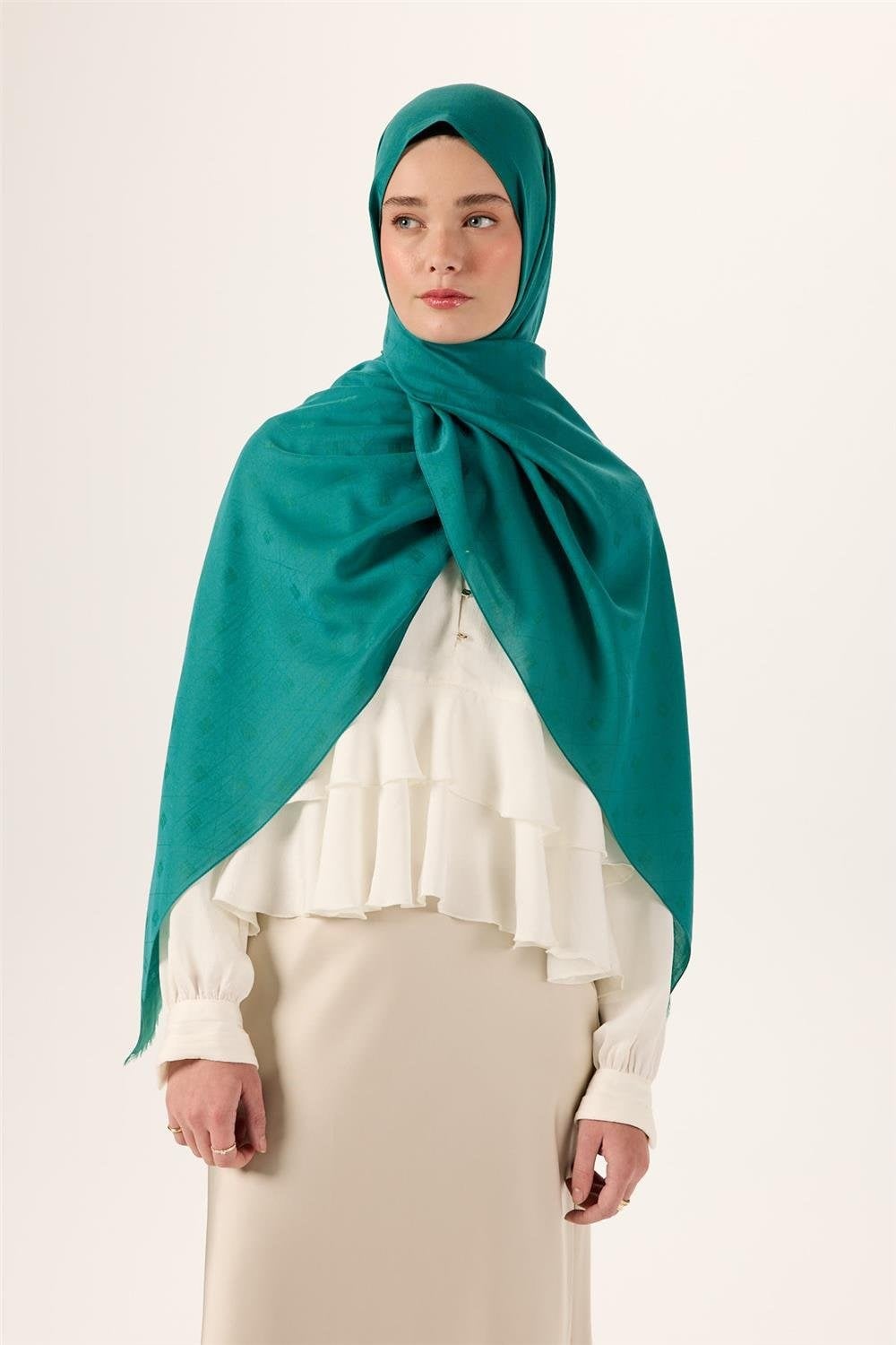 Pamuk Polyester Liva Şal Yeşil Düz Dokulu Nefes Alan 90X200