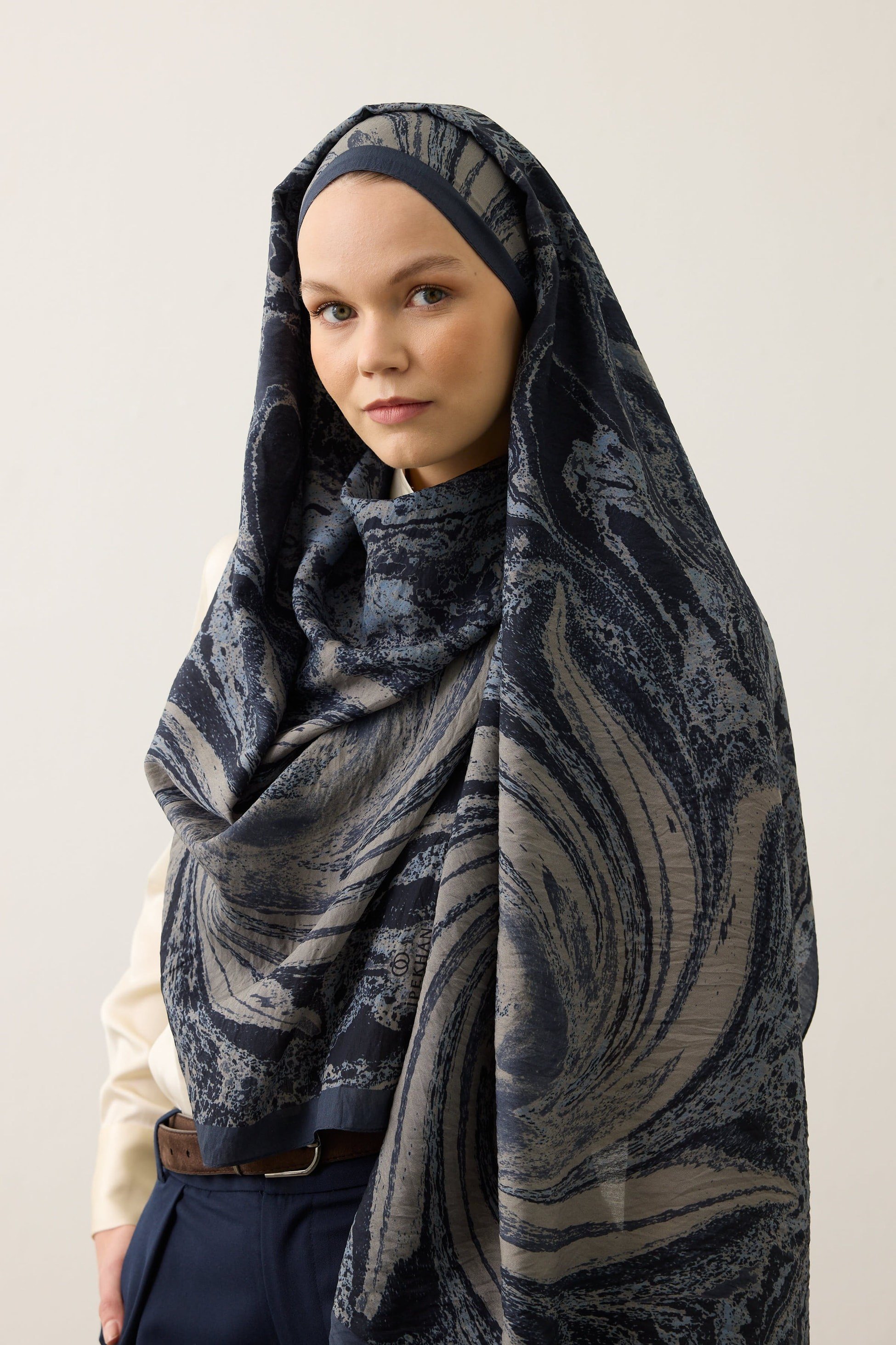 Seren Şal 4001