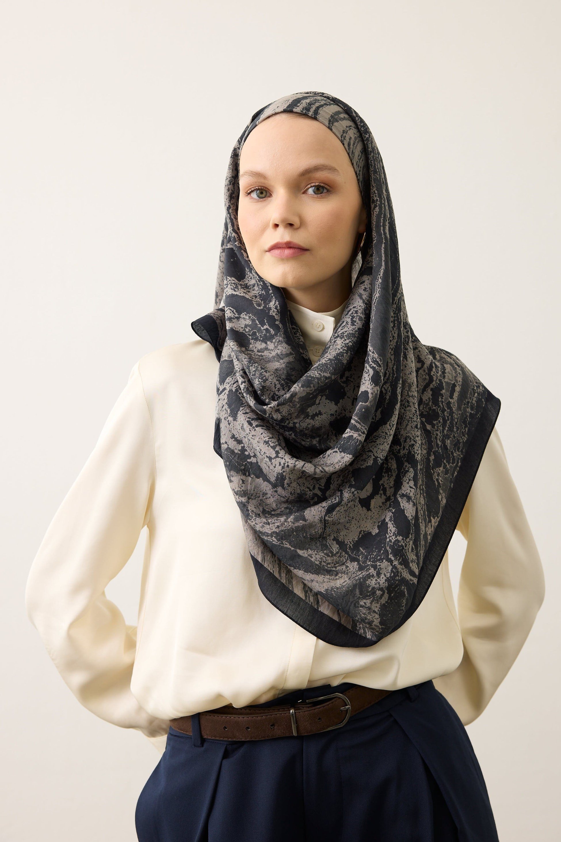 Seren Şal 4001
