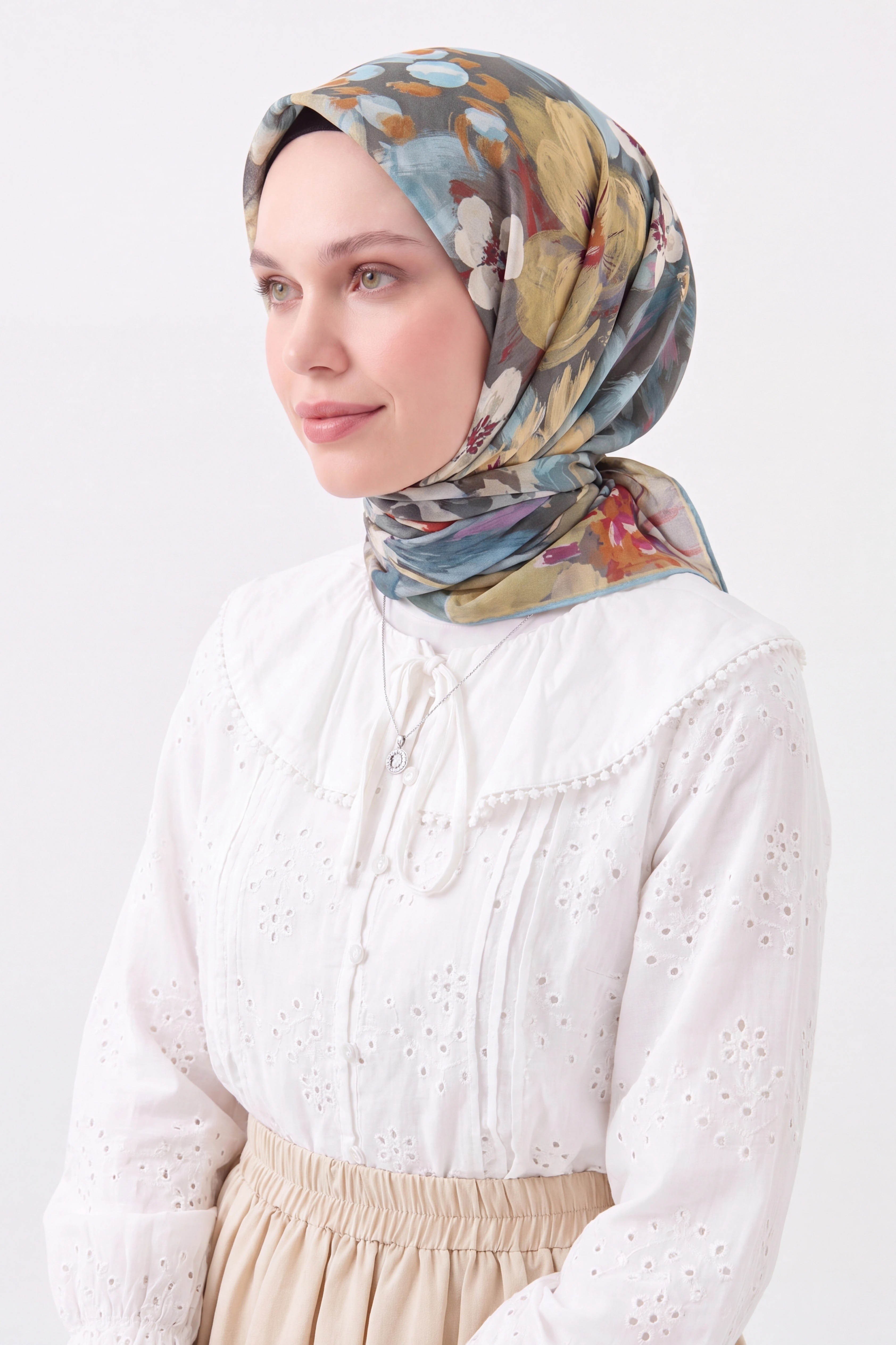 Soft Eşarp Flower Koyu Gri