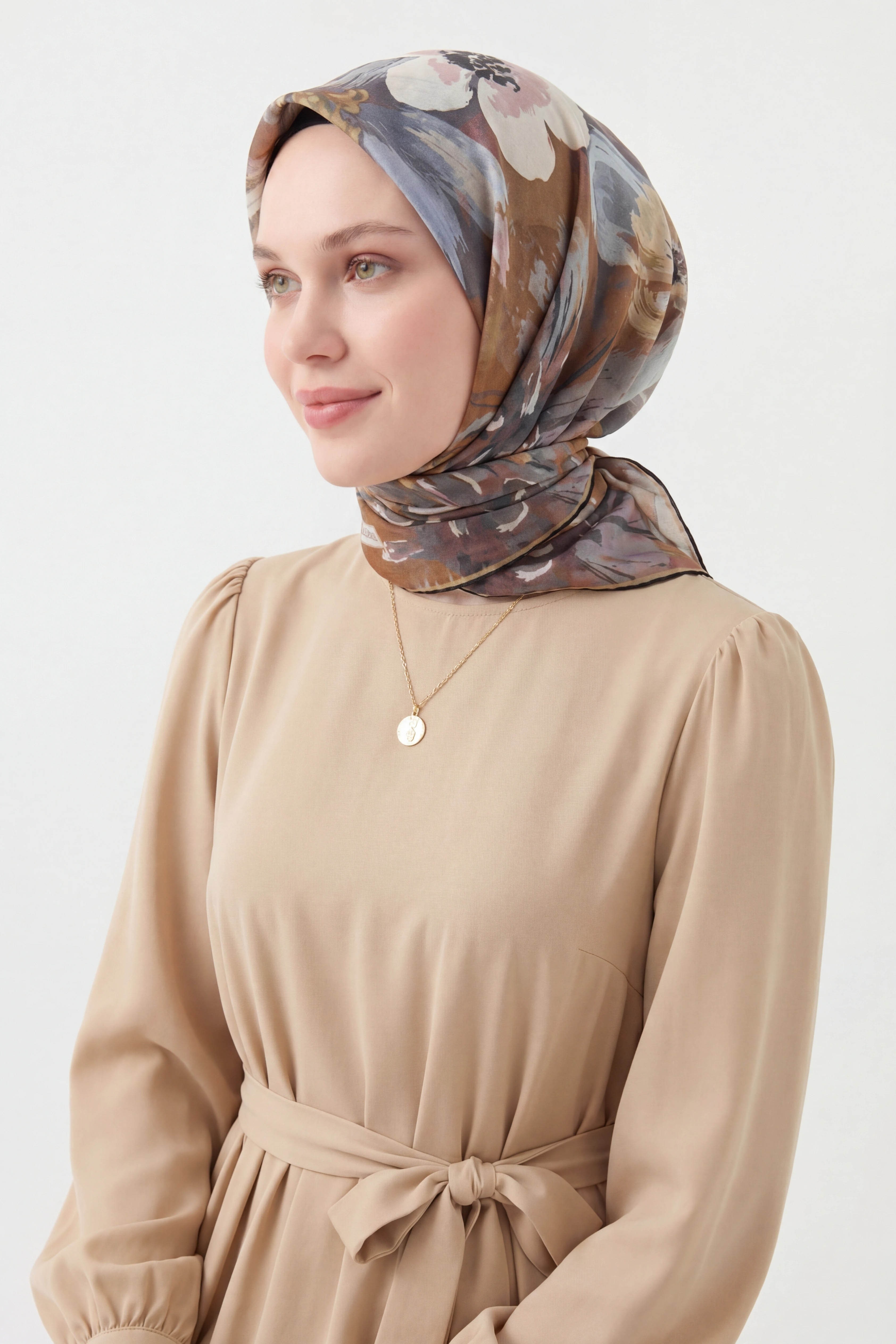 Soft Eşarp Flower Sütlü Kahve