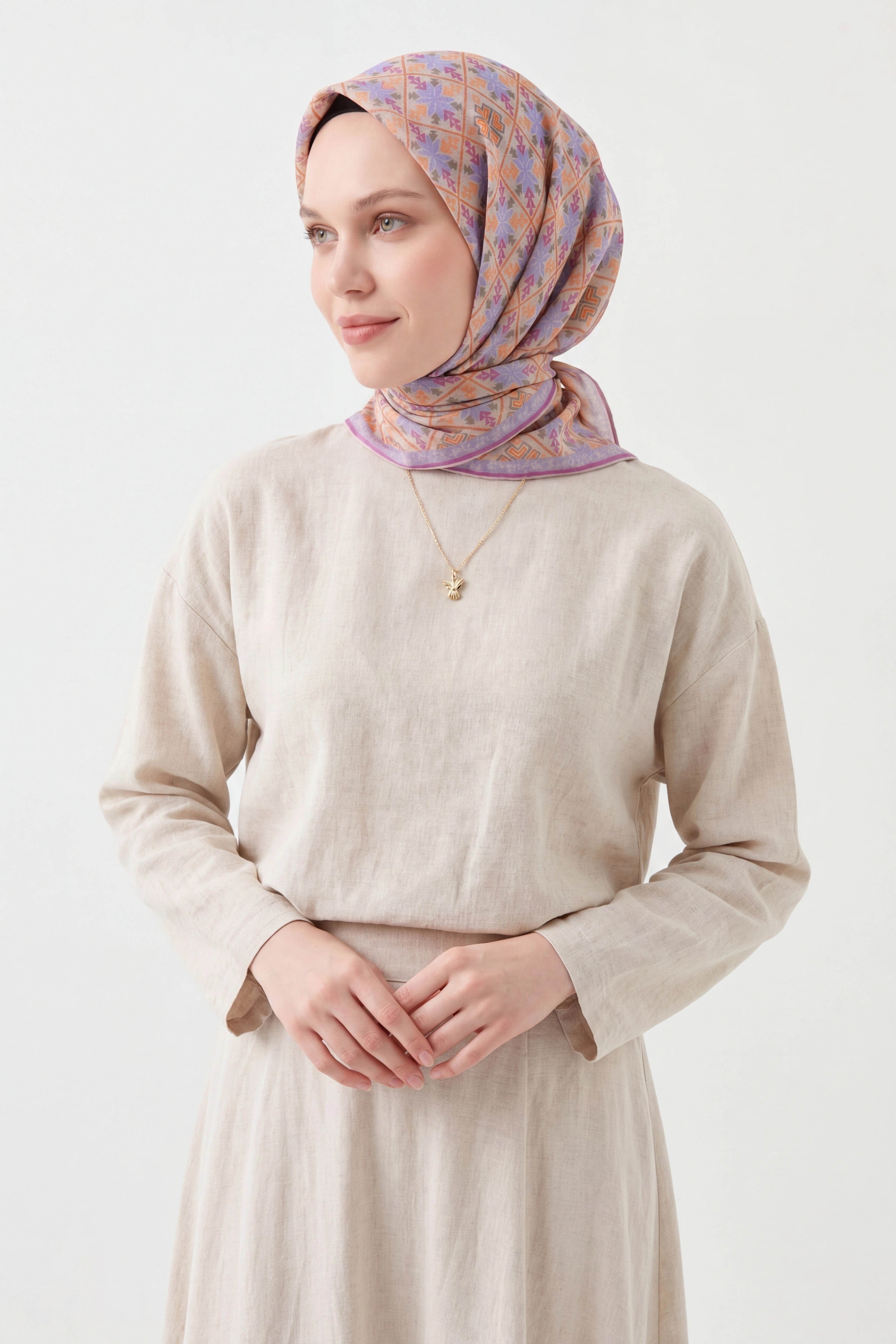 Soft Eşarp Minimal Motif Fuşya