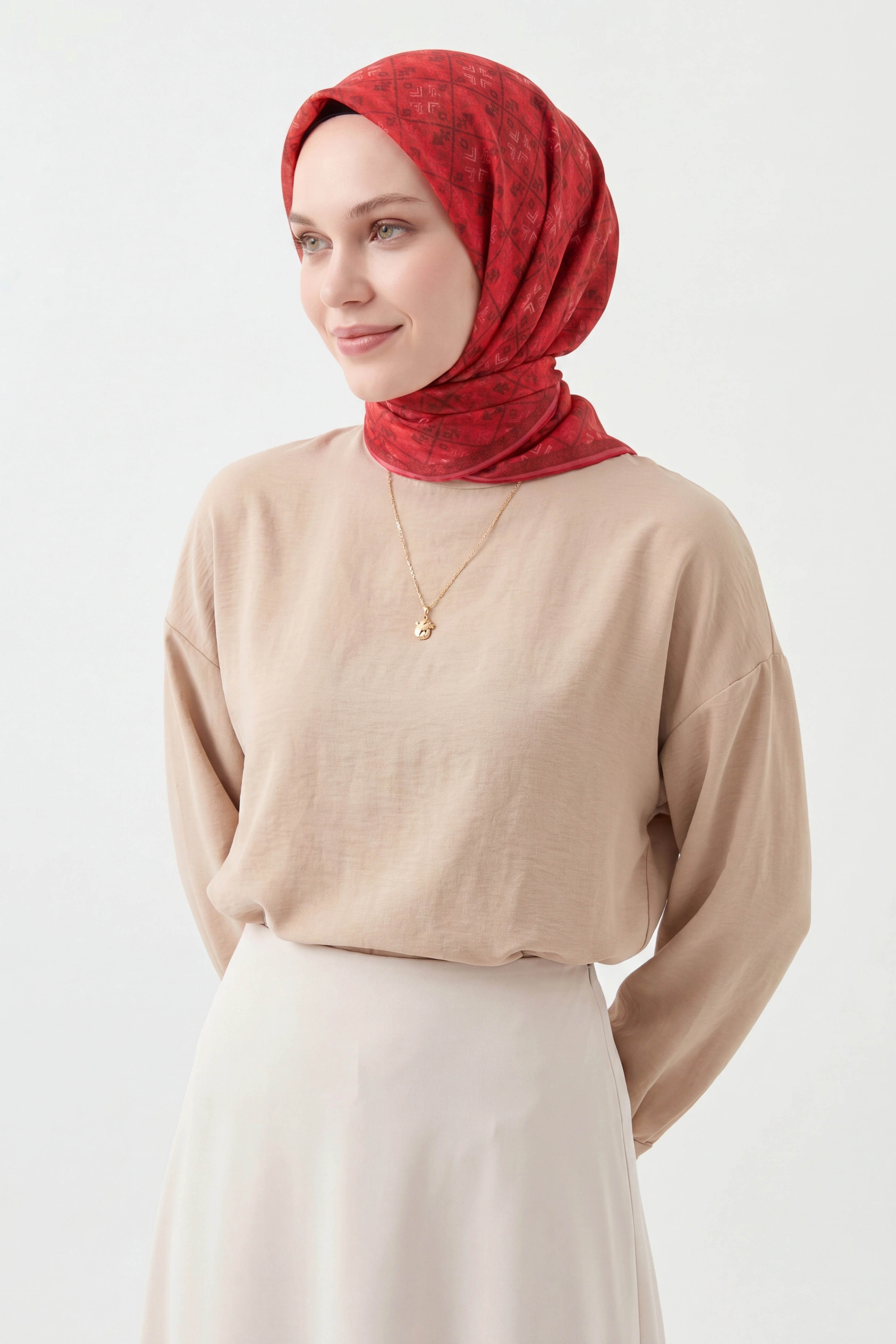 Soft Eşarp Minimal Motif Kırmızı