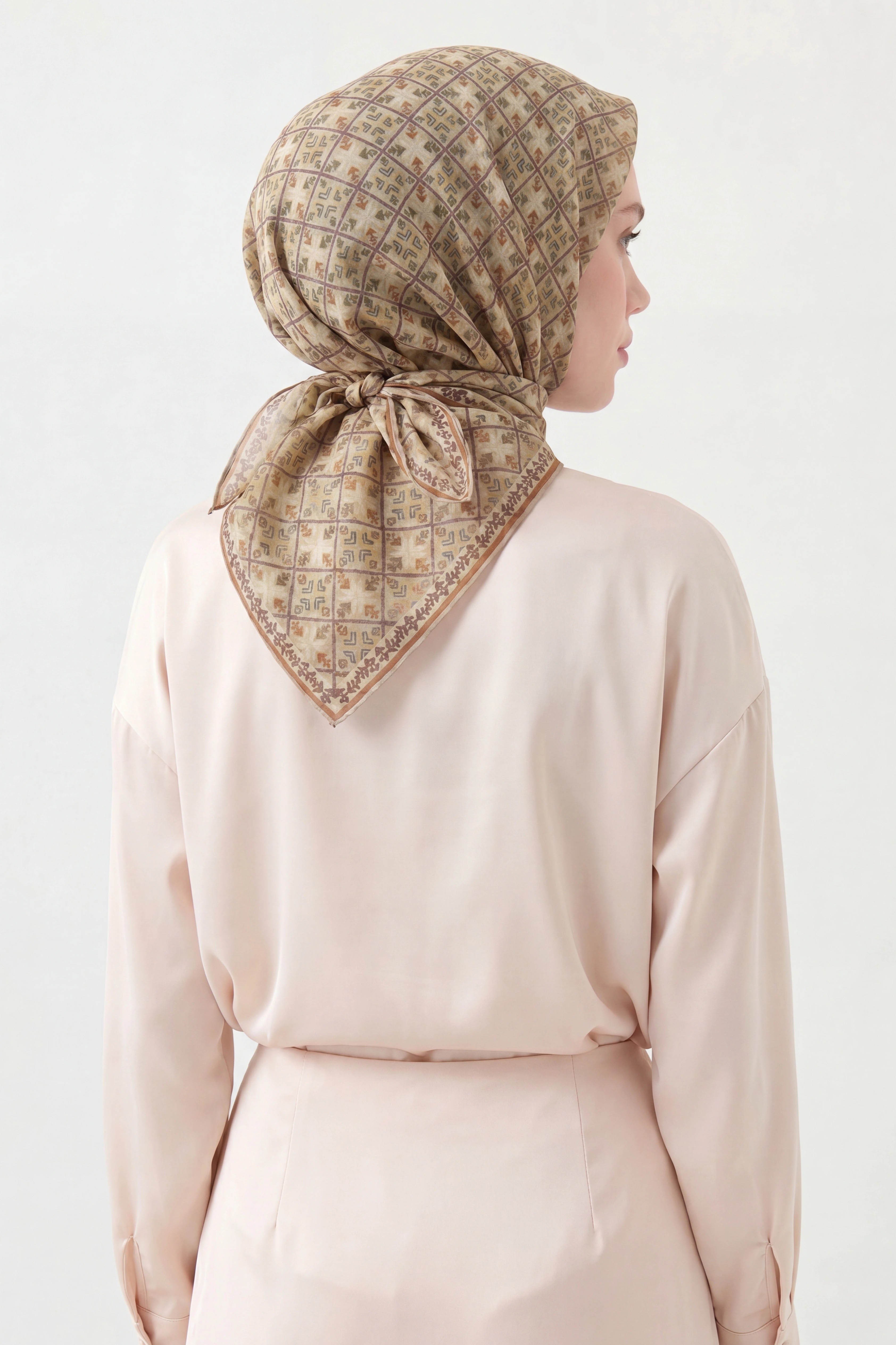 Soft Eşarp Minimal Motif Krem