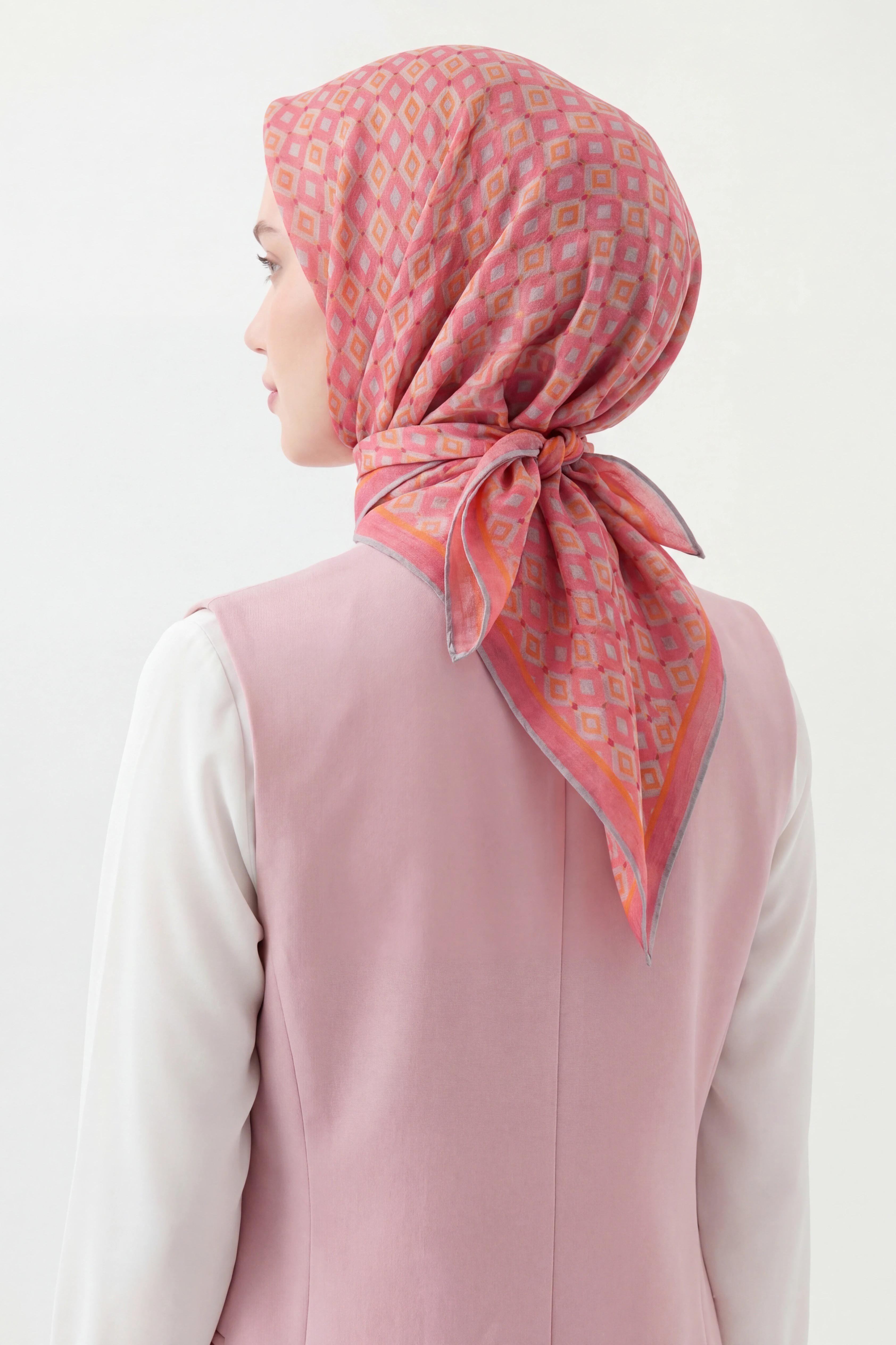 Soft Eşarp Retro Geometrik Pembe