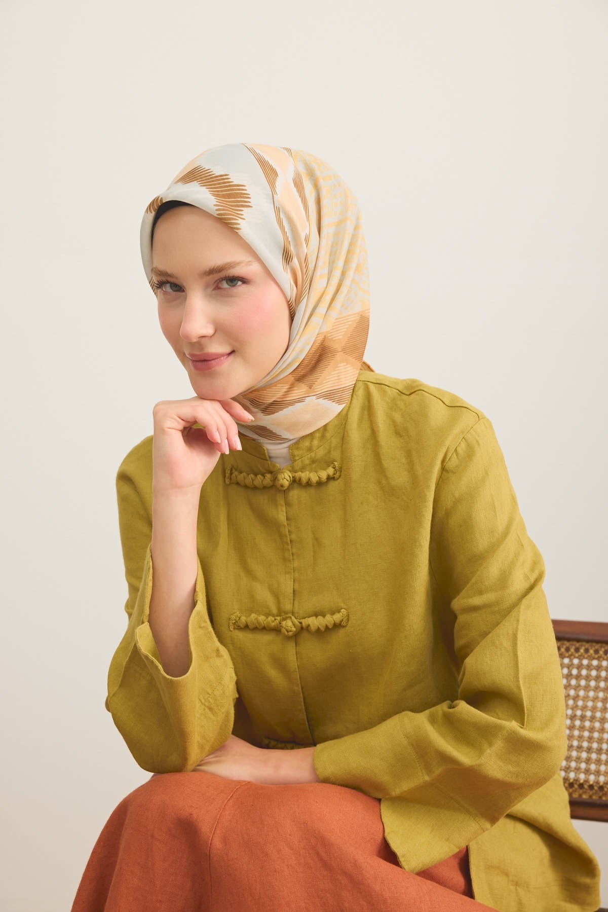 Soft Eşarp Urban Patch Taba