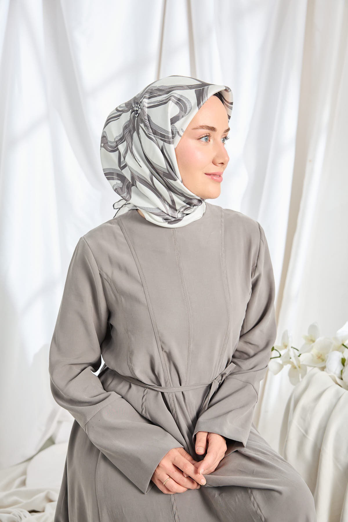 Twill İpek Eşarp Bloom Beyaz