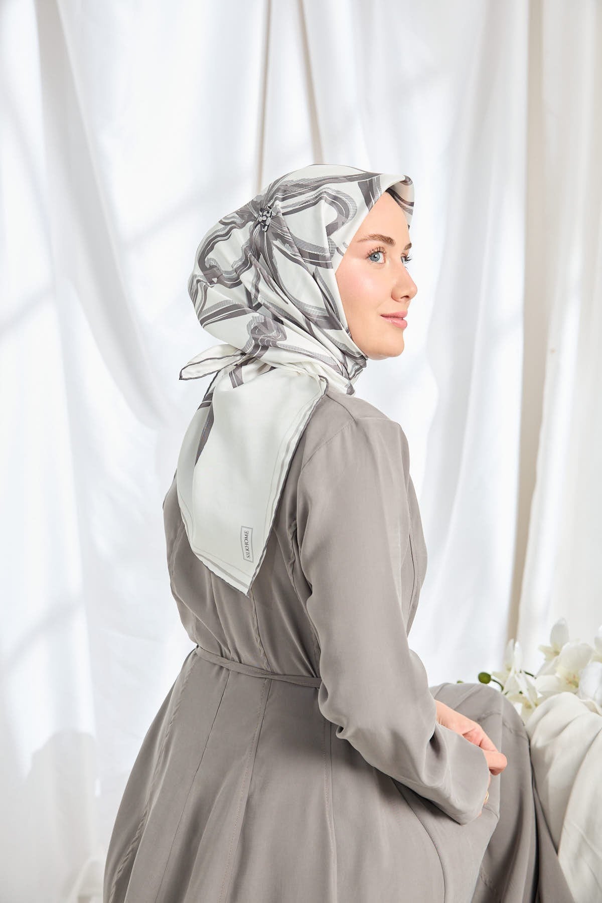 Twill İpek Eşarp Bloom Beyaz