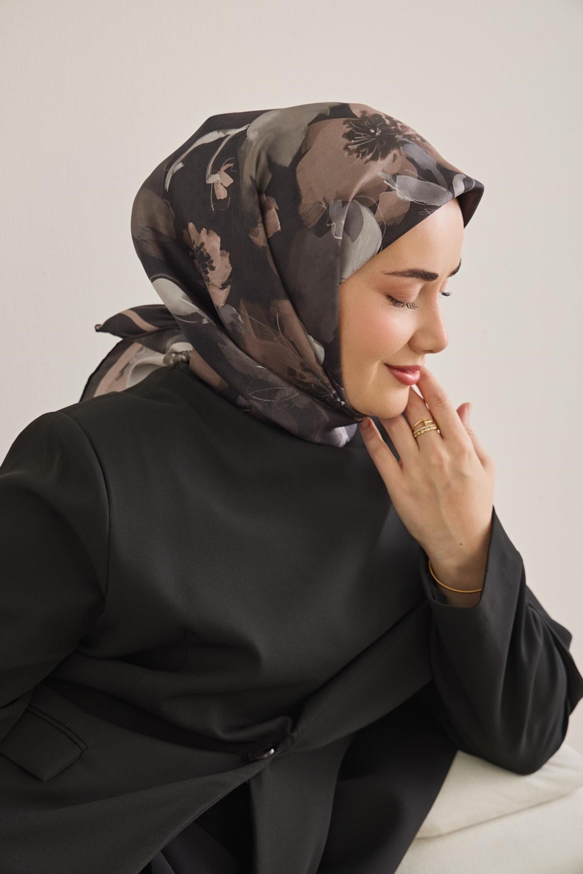 Twill İpek Eşarp Çiçek Desen Antrasit 90x90