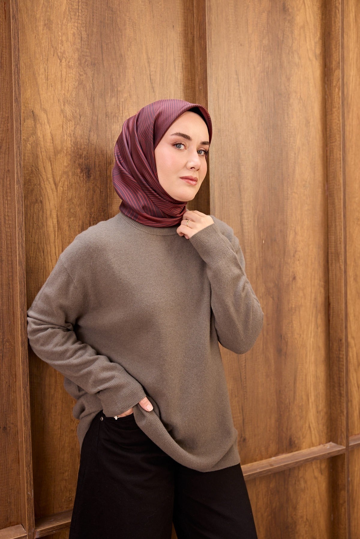 Twill İpek Eşarp Fluid Lines Bordo