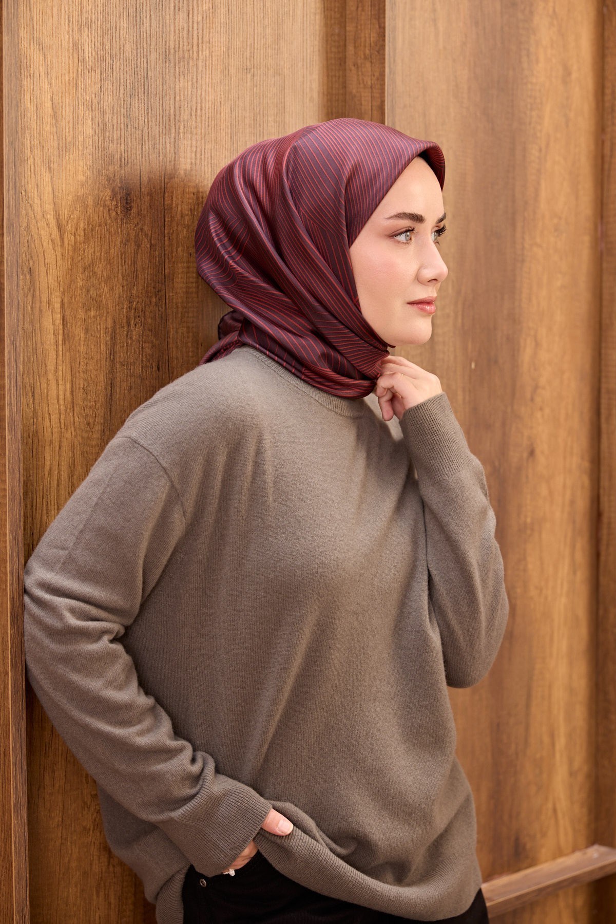 Twill İpek Eşarp Fluid Lines Bordo