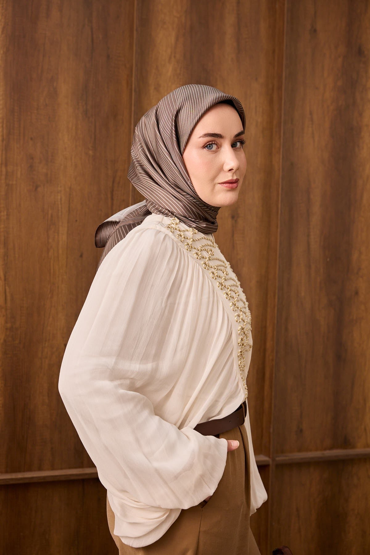 Twill İpek Eşarp Fluid Lines Kahverengi