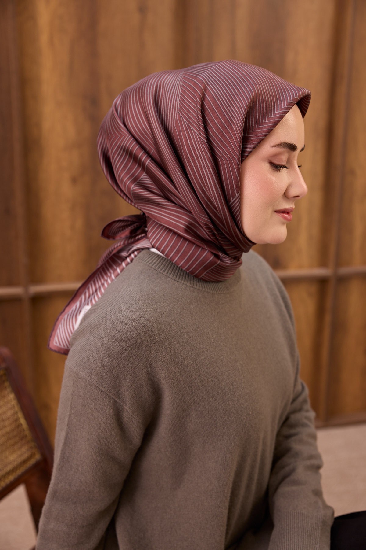 Twill İpek Eşarp Fluid Lines Şarabi