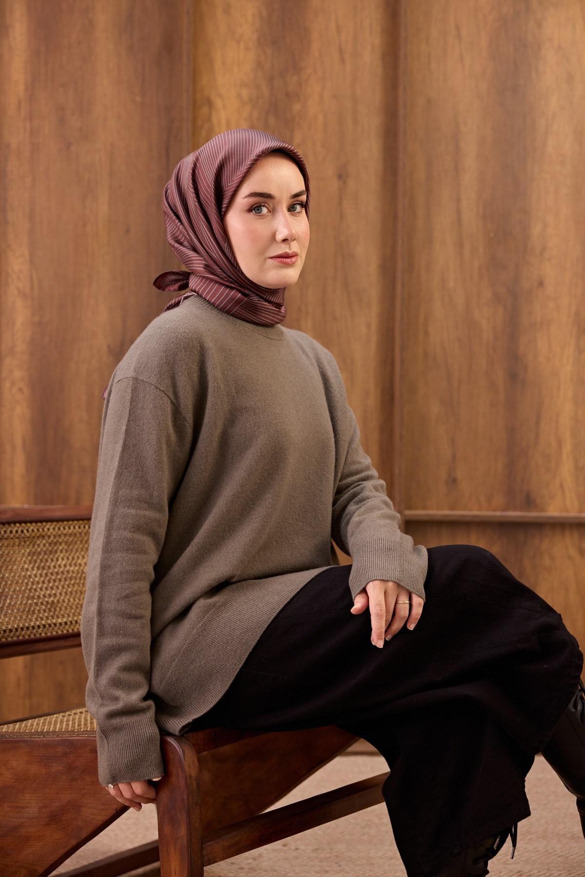 Twill İpek Eşarp Fluid Lines Şarabi