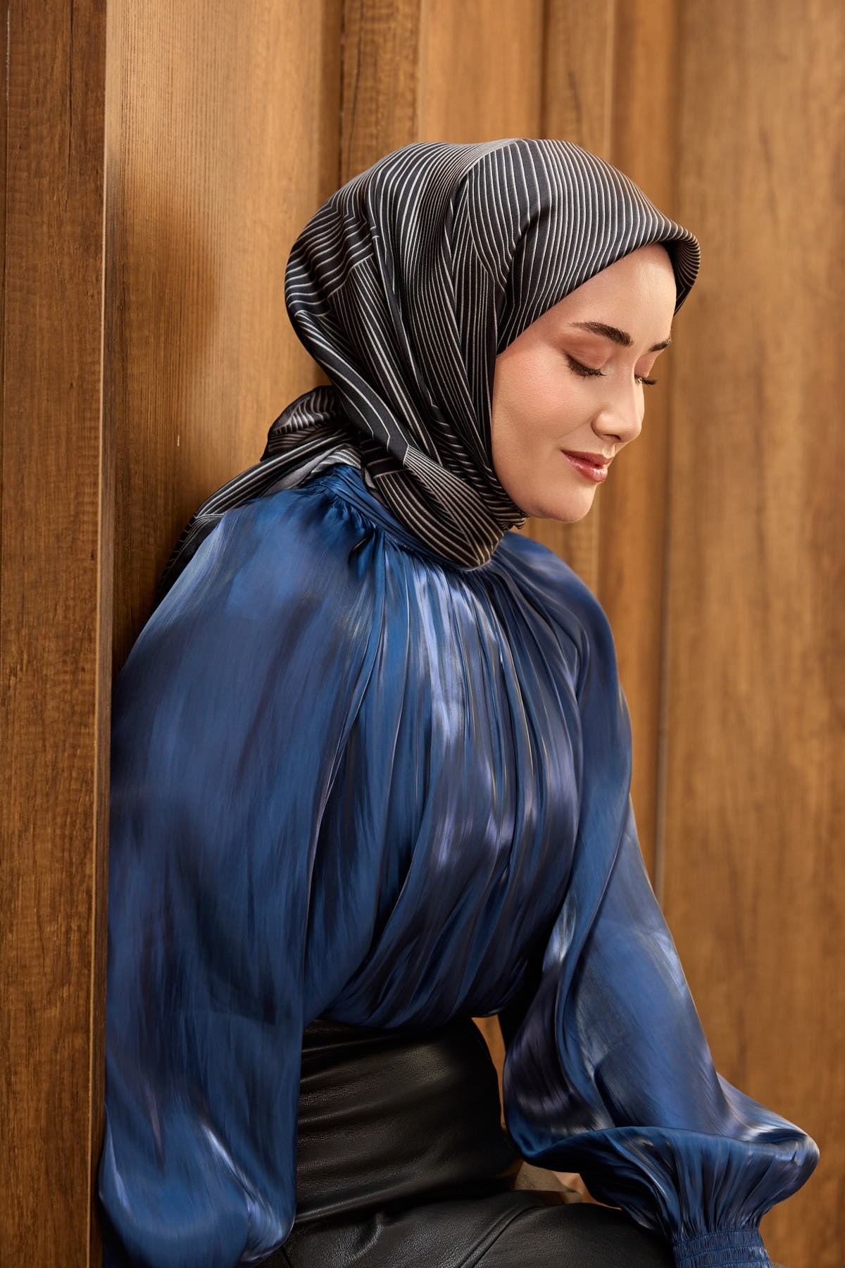 Twill İpek Eşarp Fluid Lines Siyah