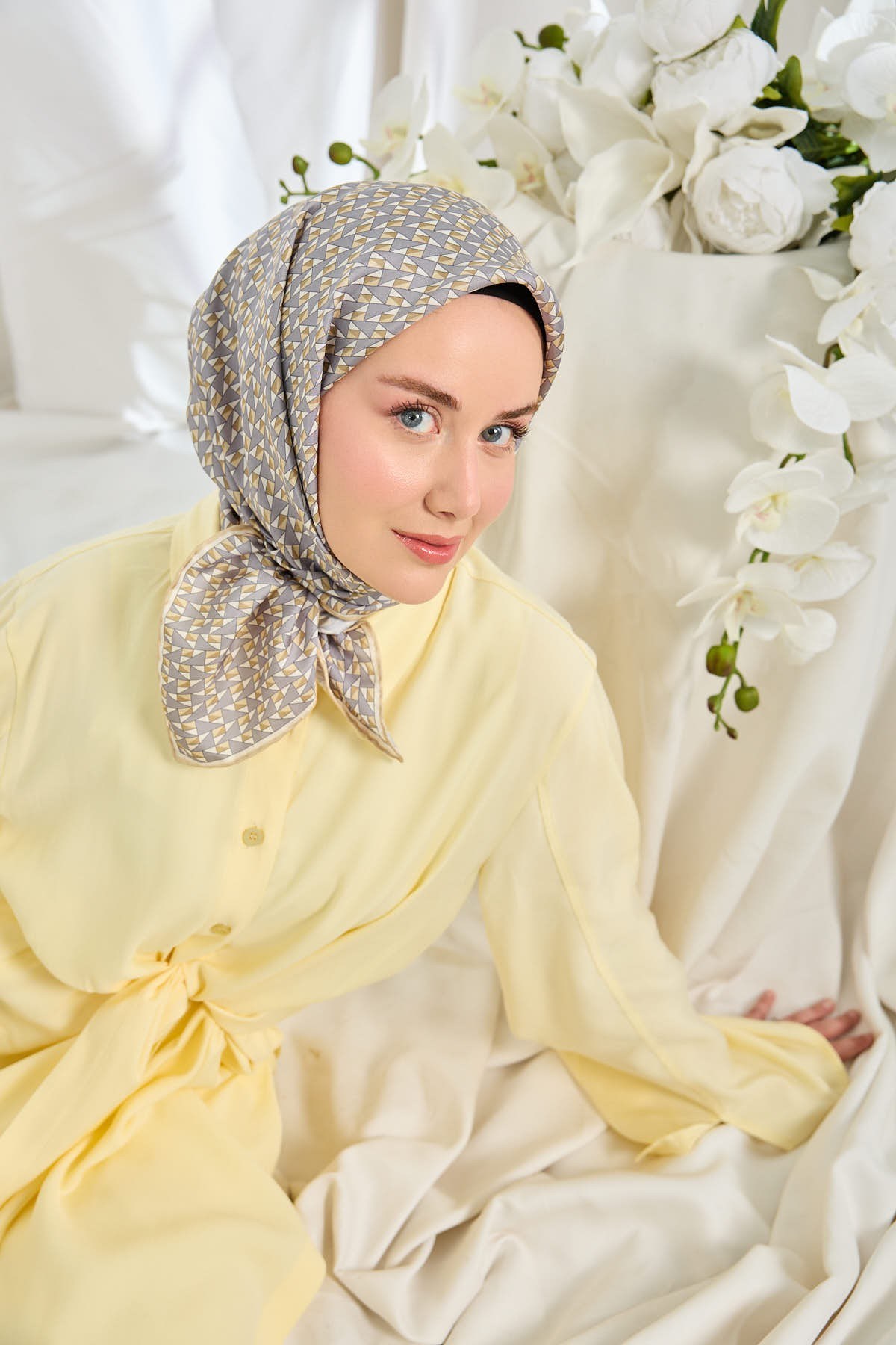 Twill İpek Eşarp Geometric Pattern Gri