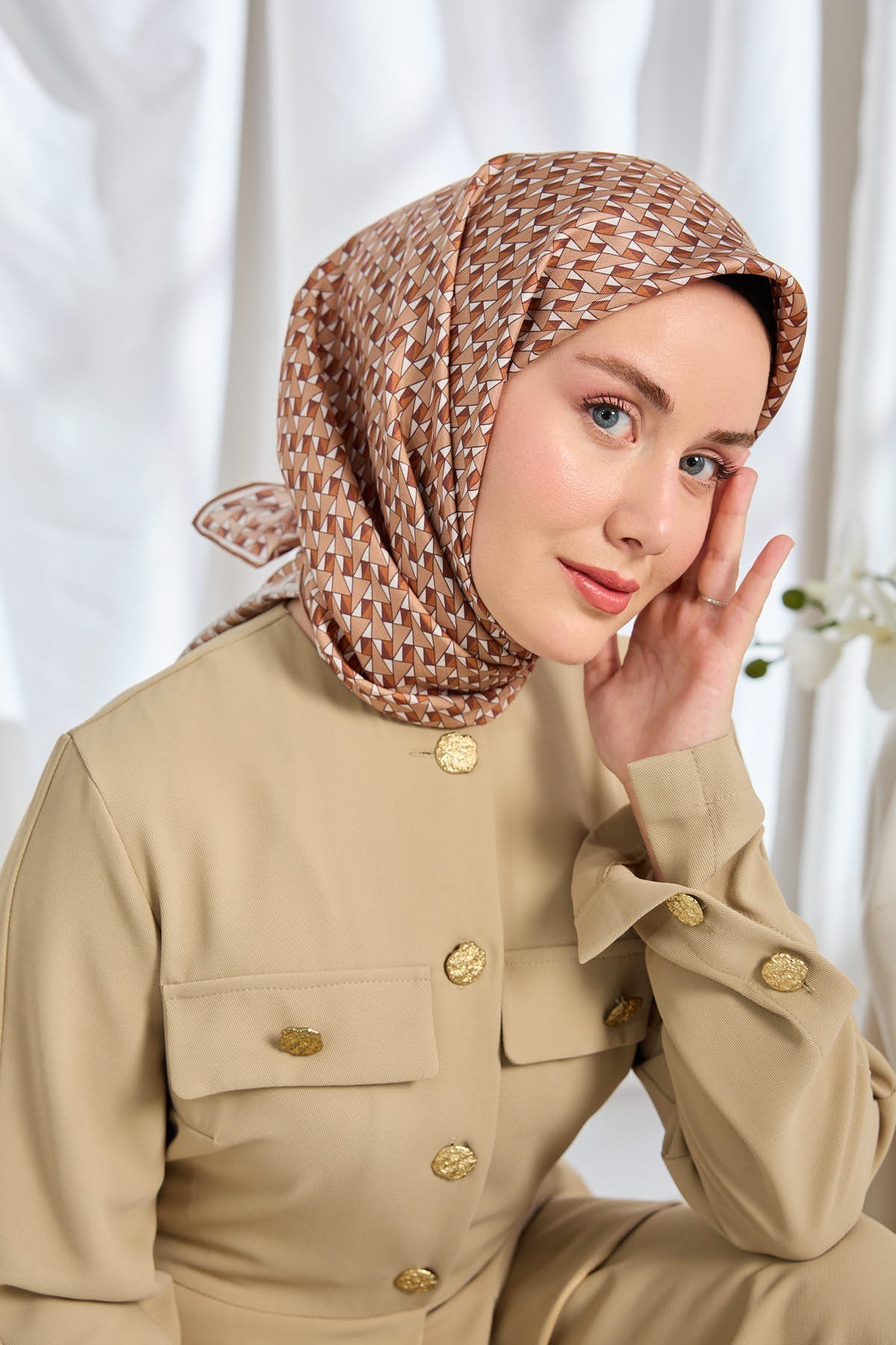 Twill İpek Eşarp Geometric Pattern Sütlü Kahve