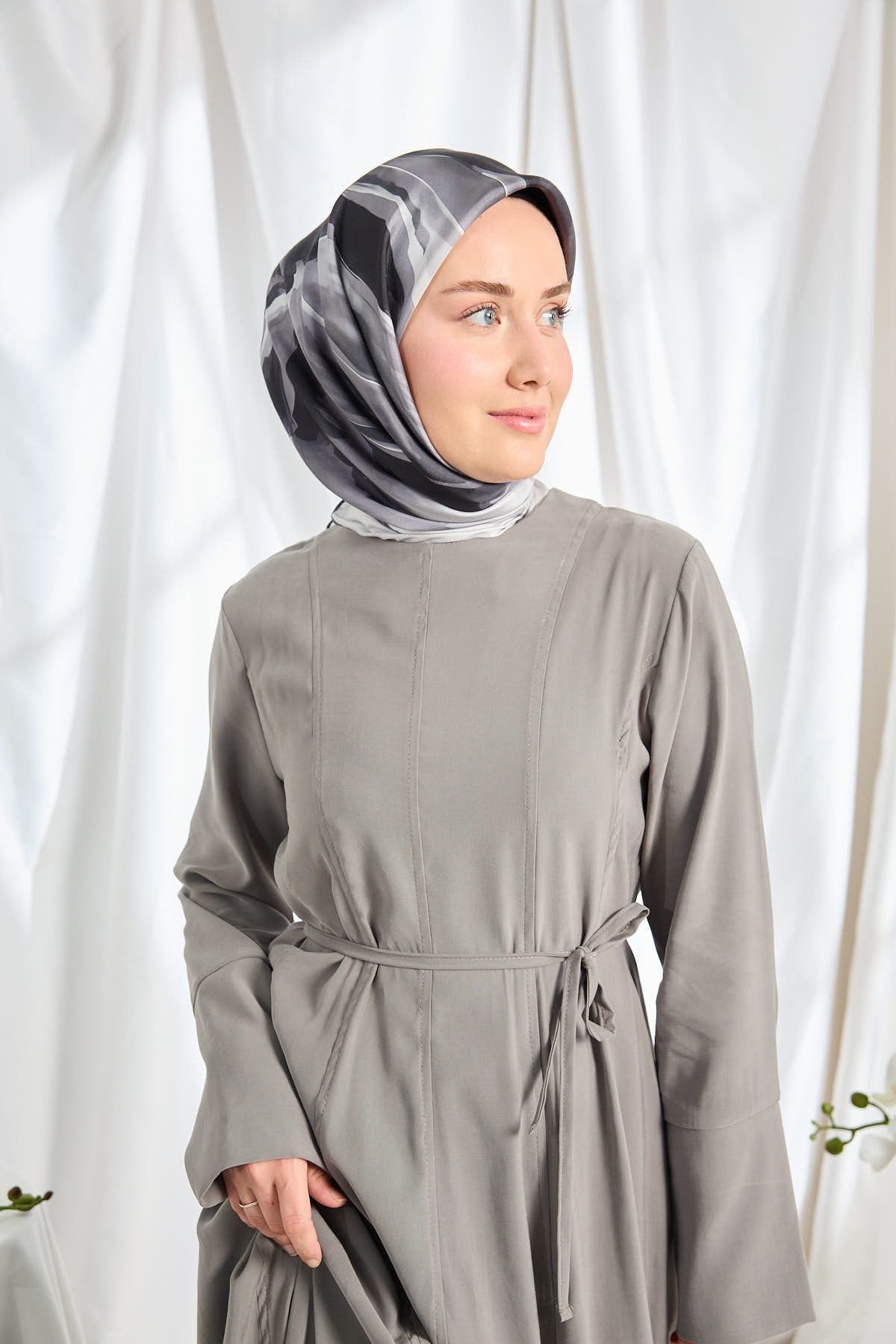 Twill İpek Eşarp Watercolor Gri