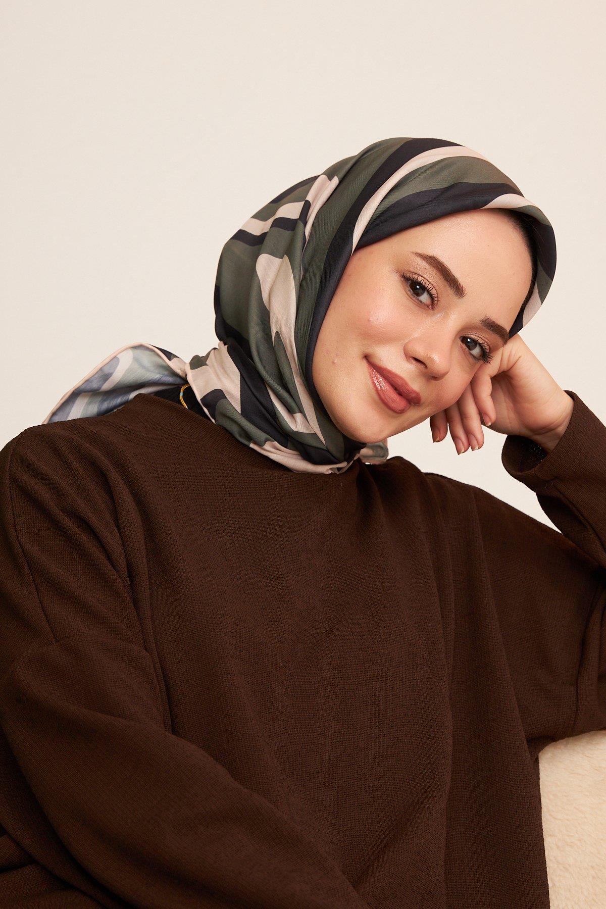 Twist Siyah Haki Pamuk Viskon Eşarp Modeli