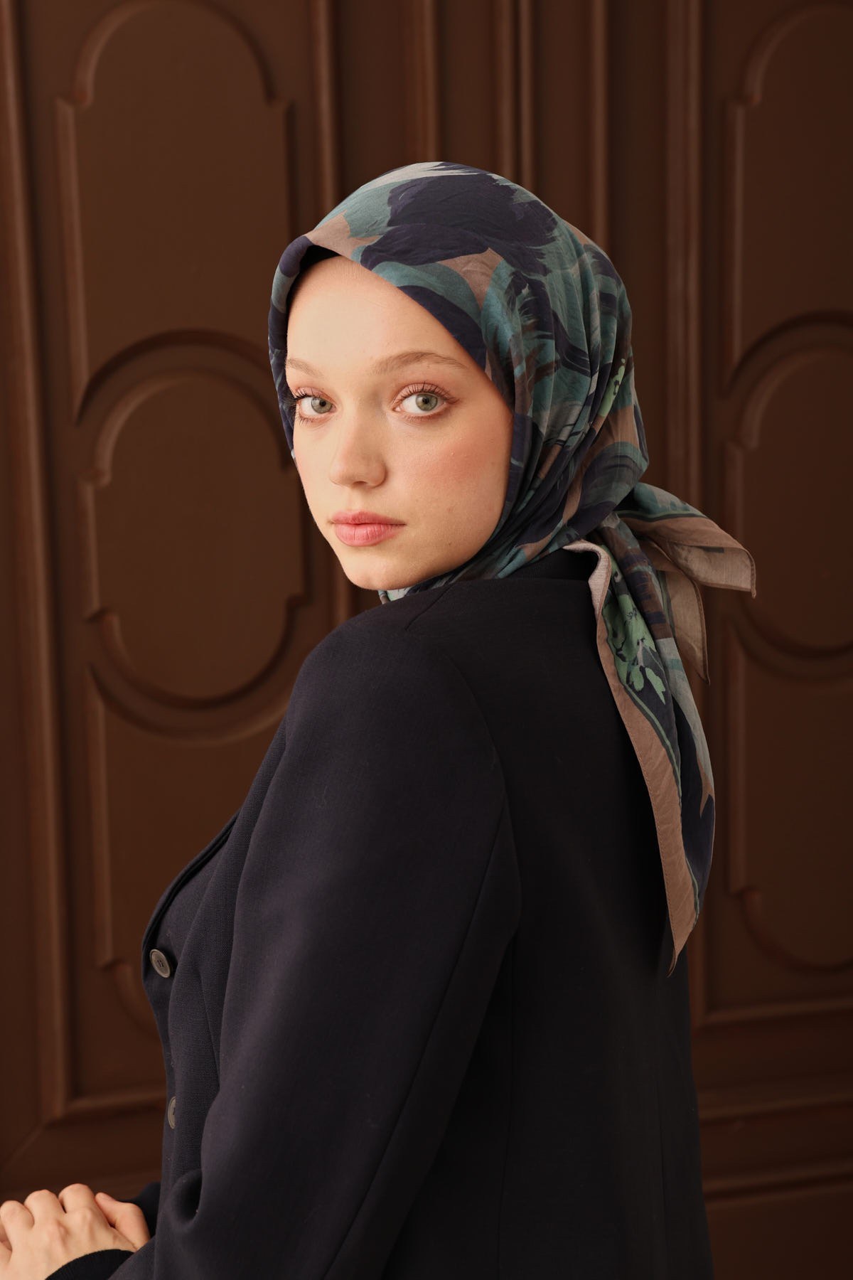 Velora Eşarp Flower Gece Mavisi