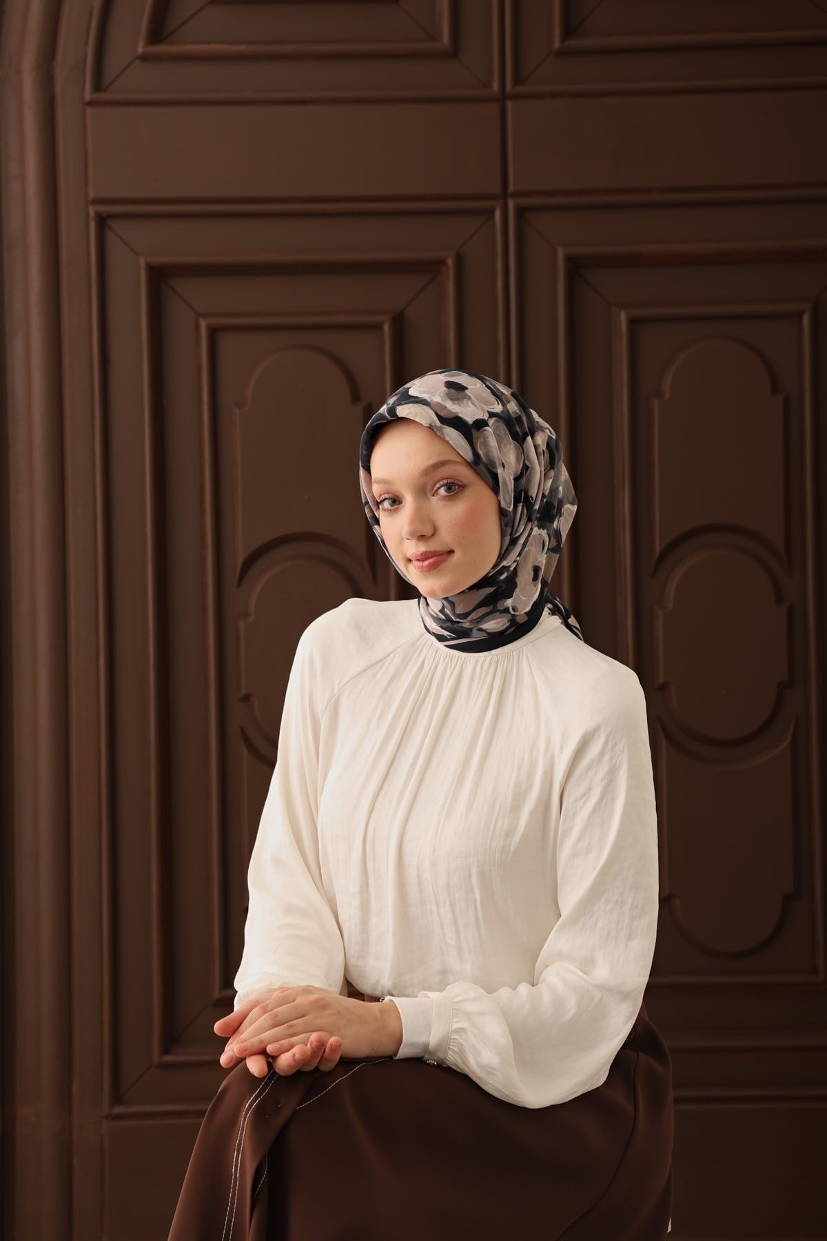 Velora Eşarp Flower Koyu Lacivert